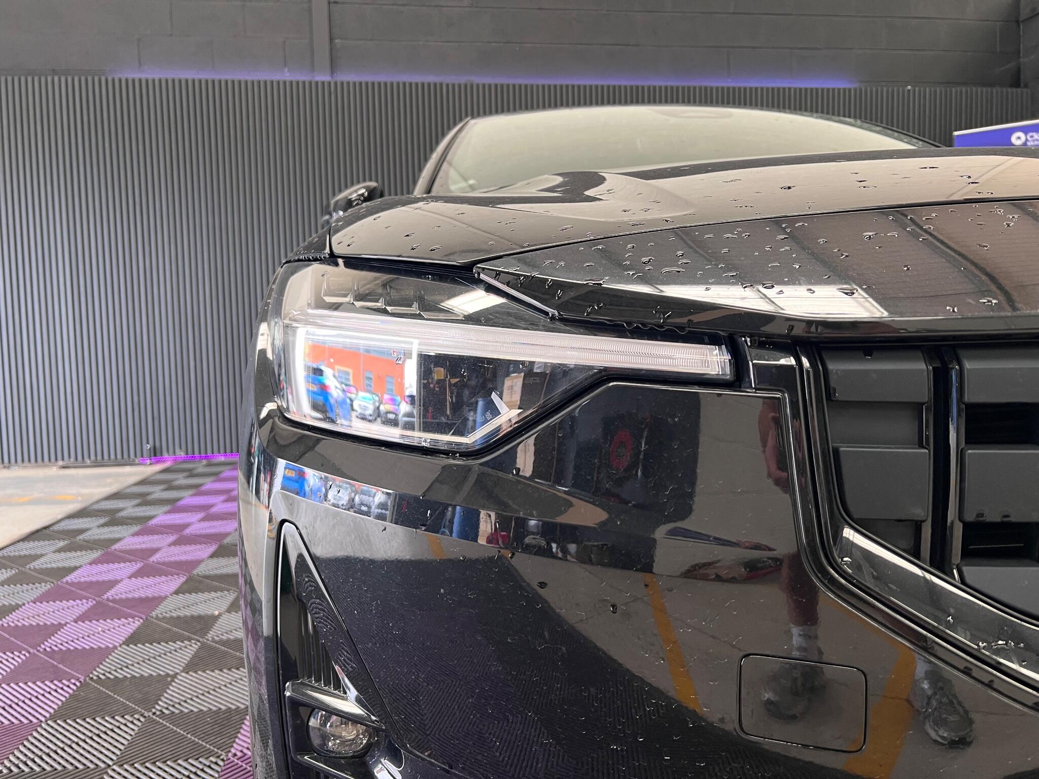 Polestar 2 view 40