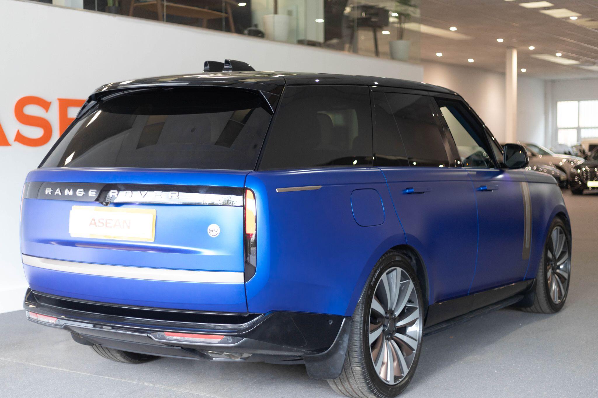 Land Rover Range Rover view 7