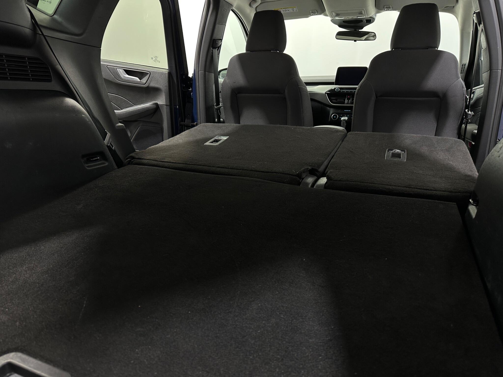 Ford Kuga view 44