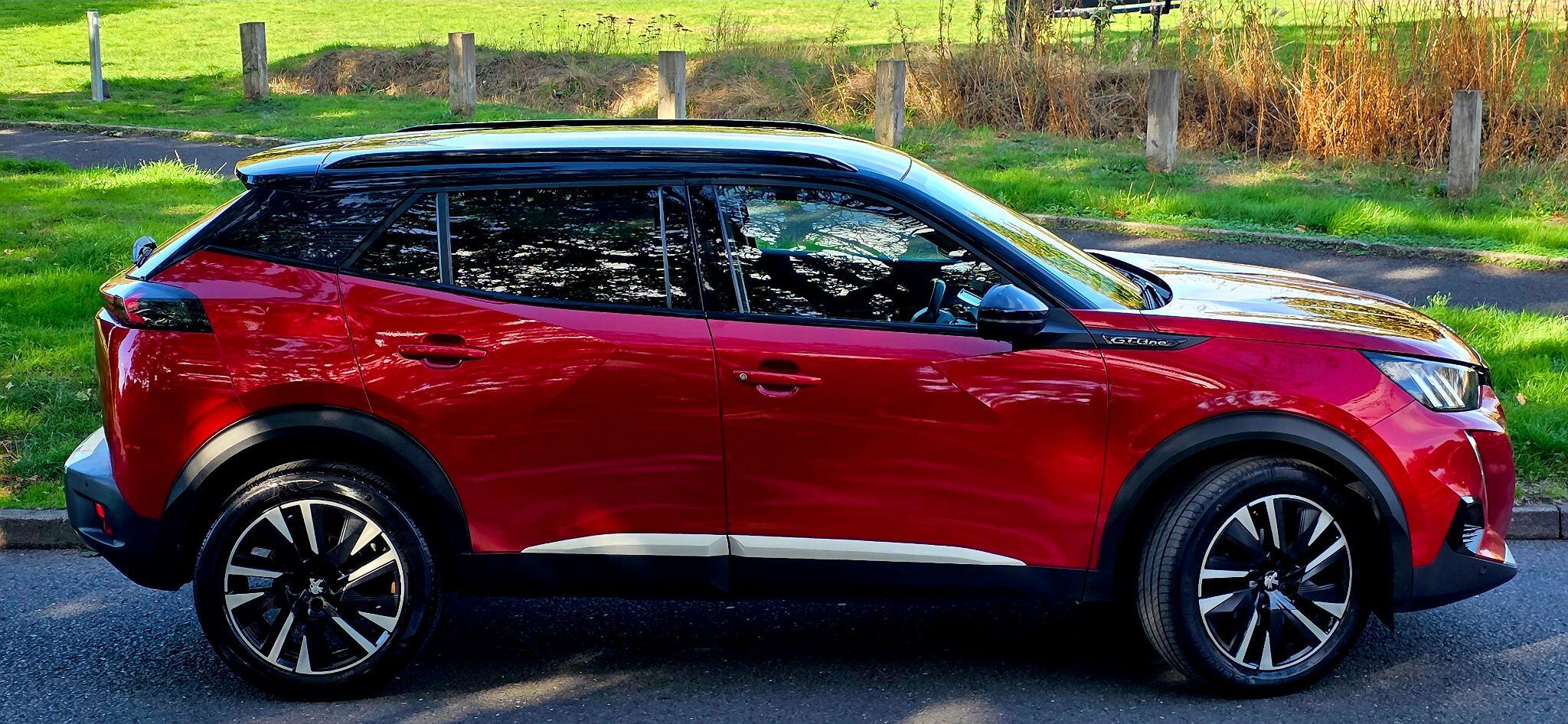 Peugeot 2008 view 9