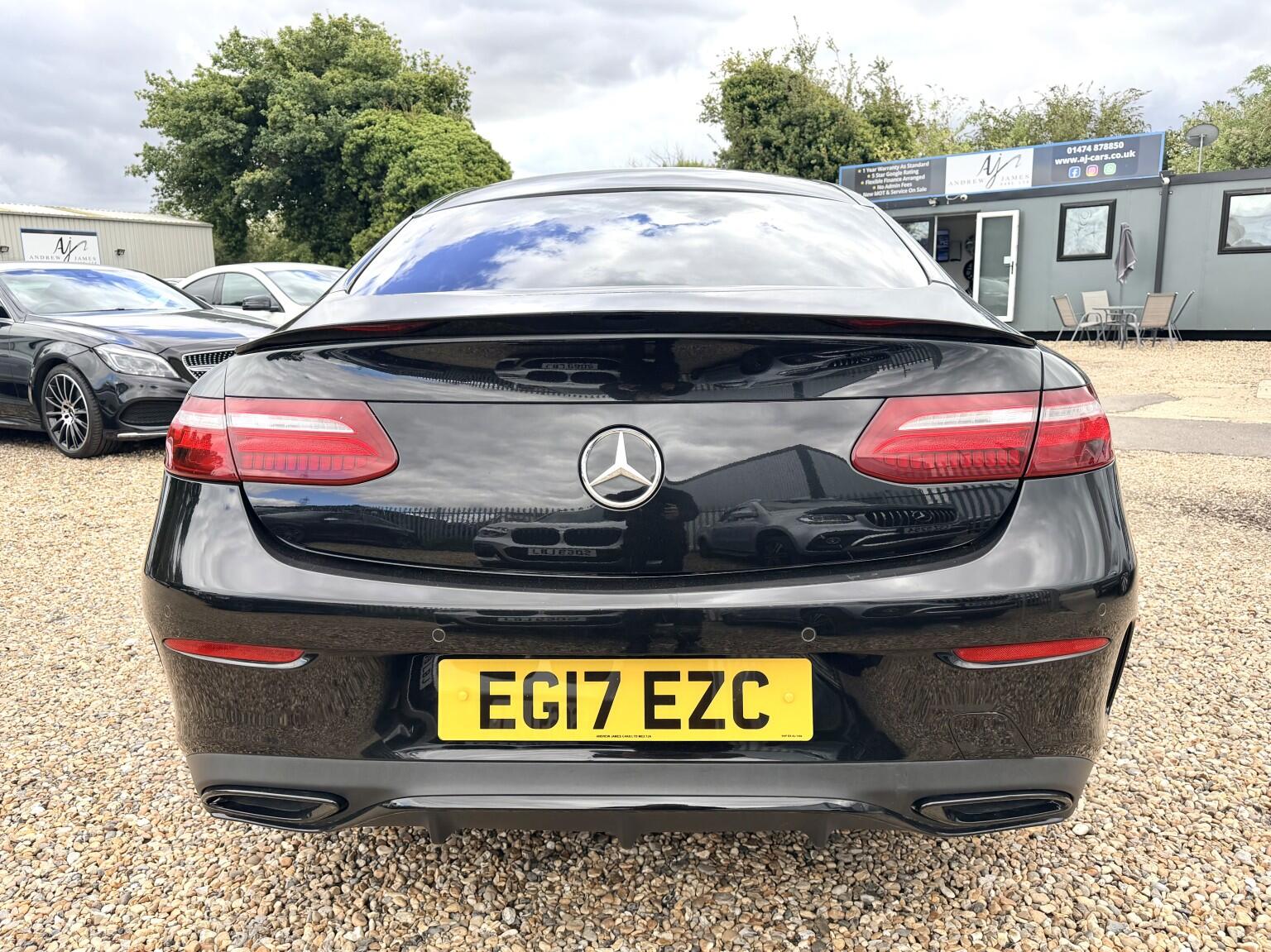 Mercedes-Benz E-Class view 5