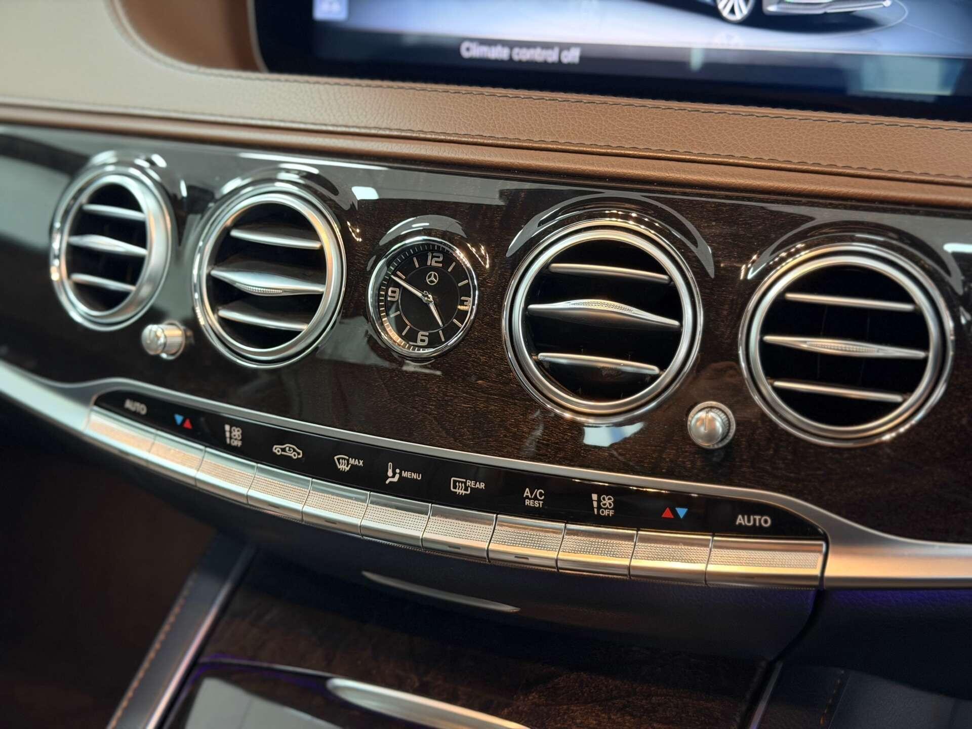 Mercedes-Benz S-Class view 52