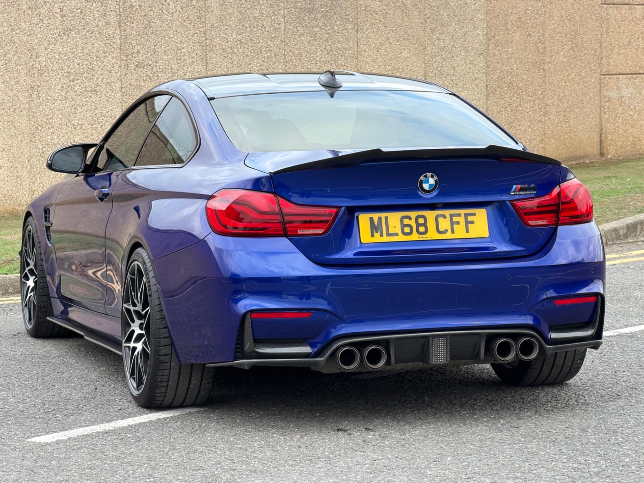 BMW M4 view 15