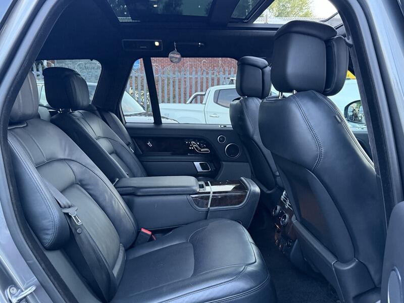 Land Rover Range Rover view 62