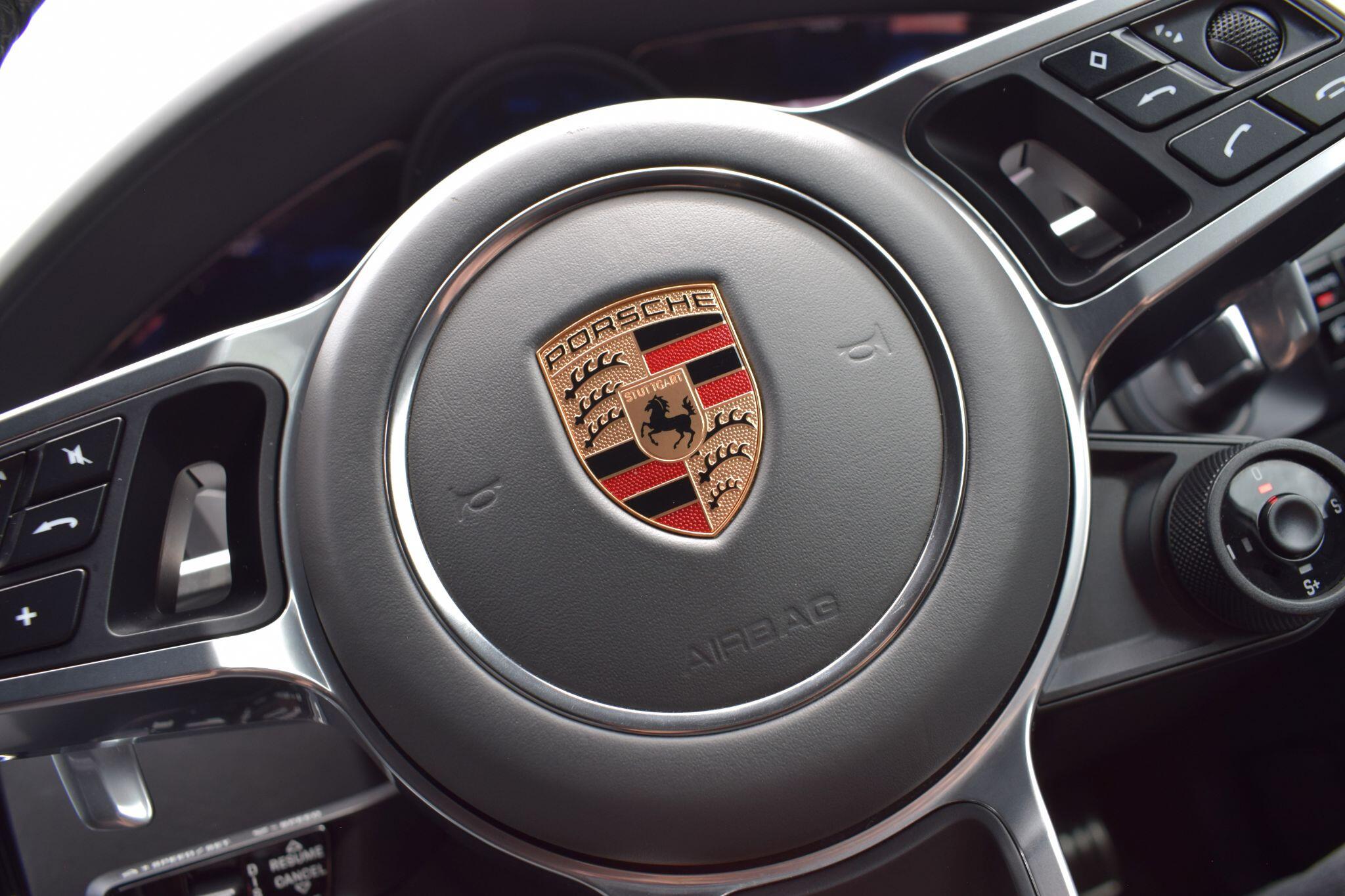 Porsche Cayenne view 20