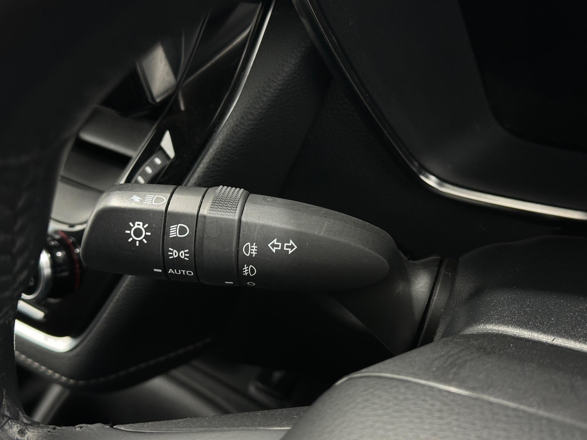 Toyota Corolla view 14