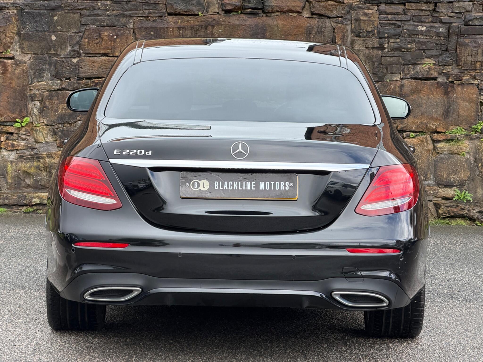 Mercedes-Benz E-Class view 6