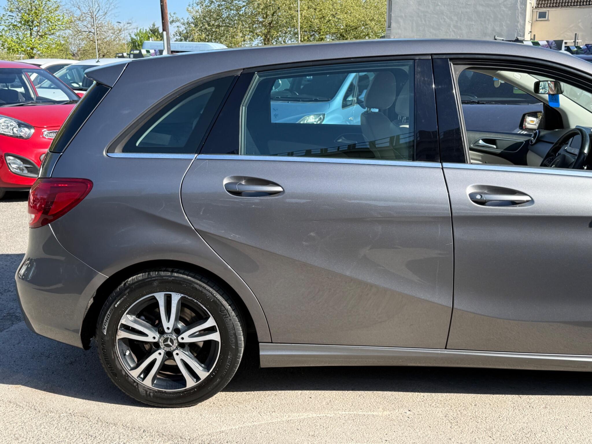 Mercedes-Benz B Class - Image 22