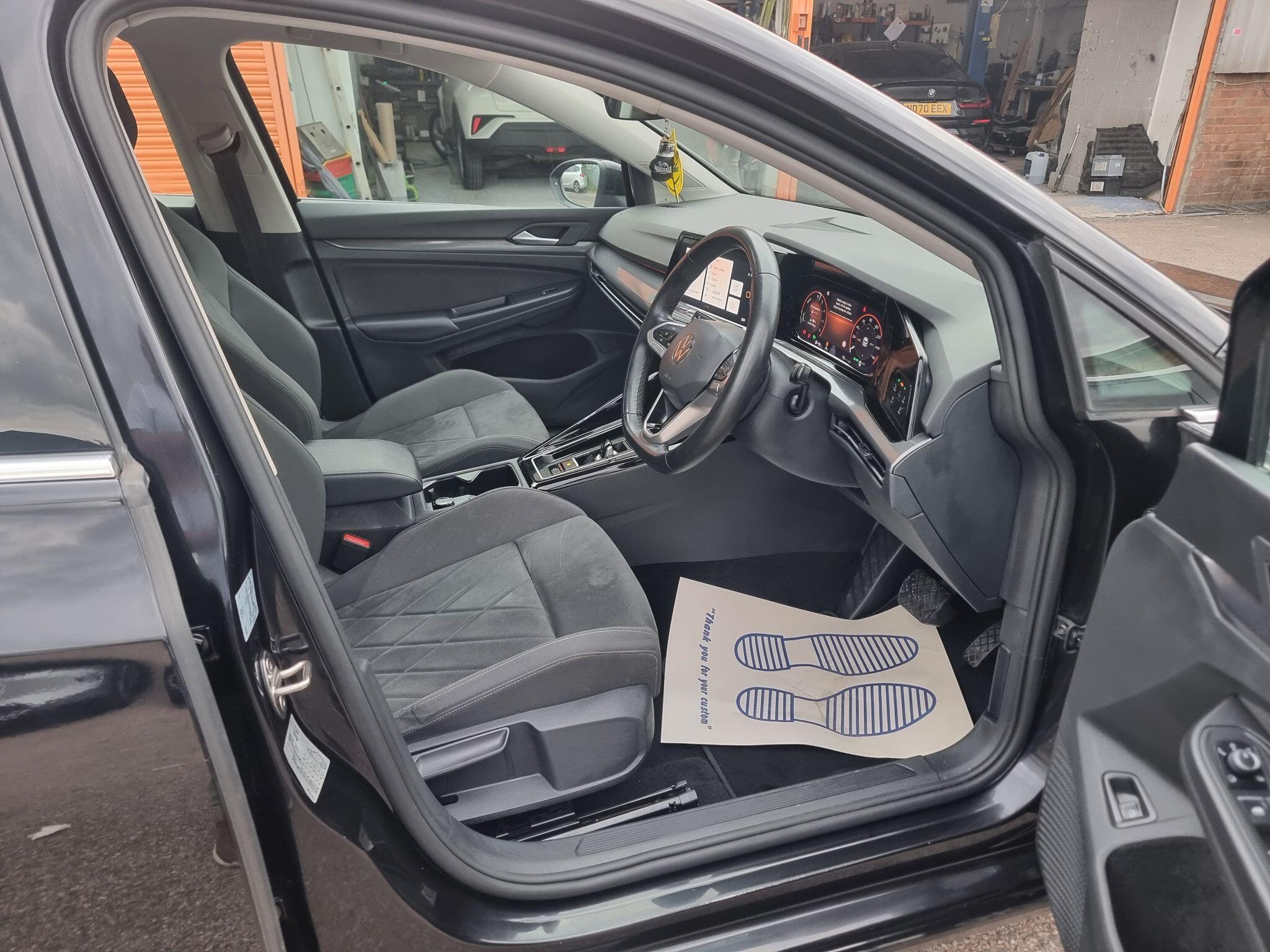 Volkswagen Golf view 24