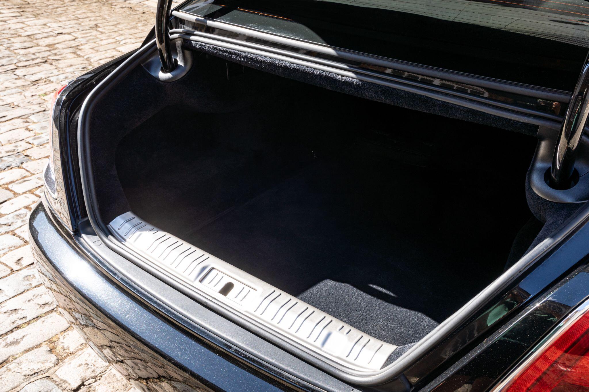 Rolls-Royce Wraith view 38