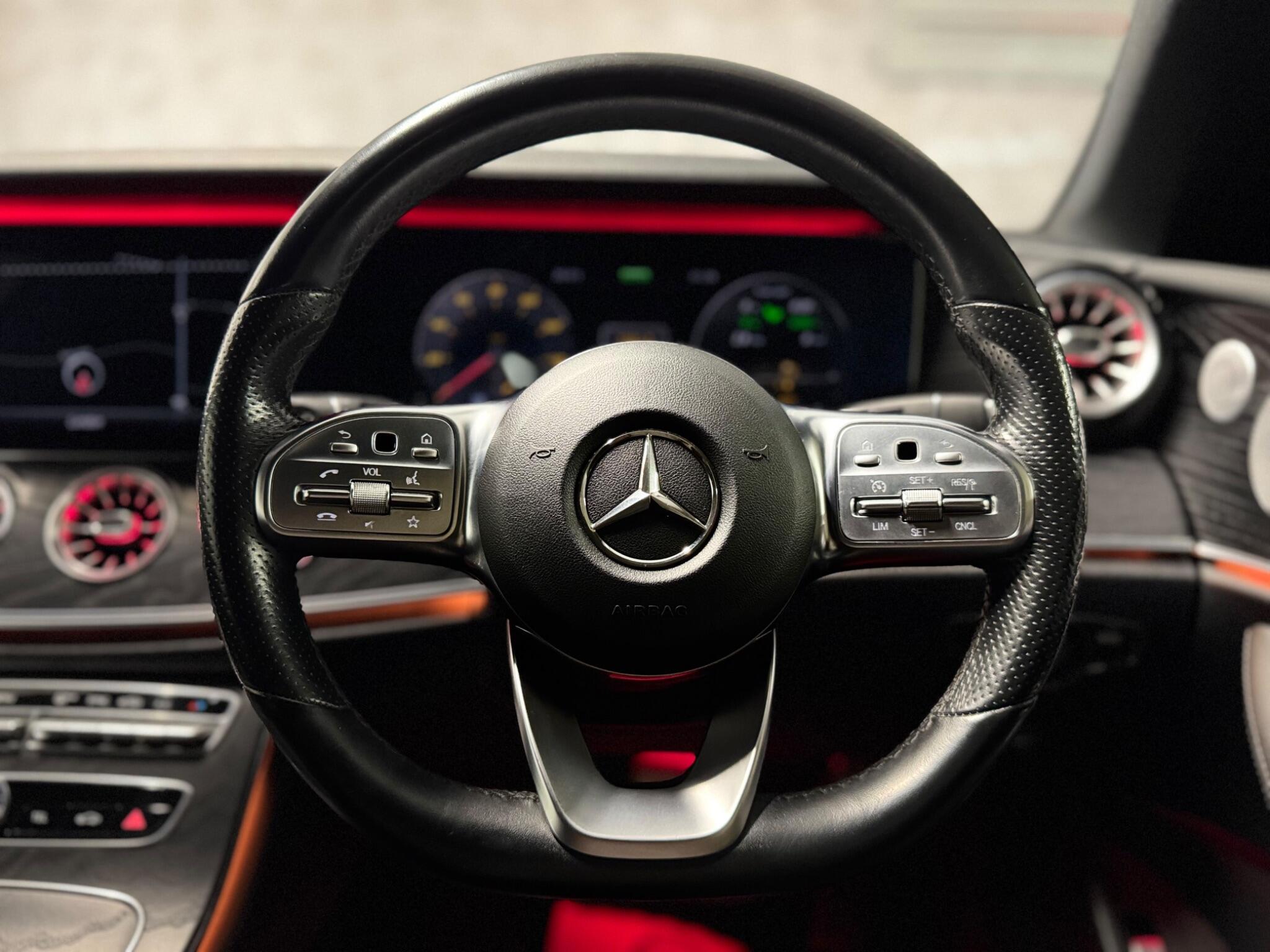 Mercedes-Benz E-Class view 4