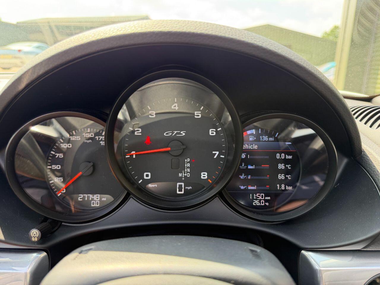 Porsche 718 Boxster view 37