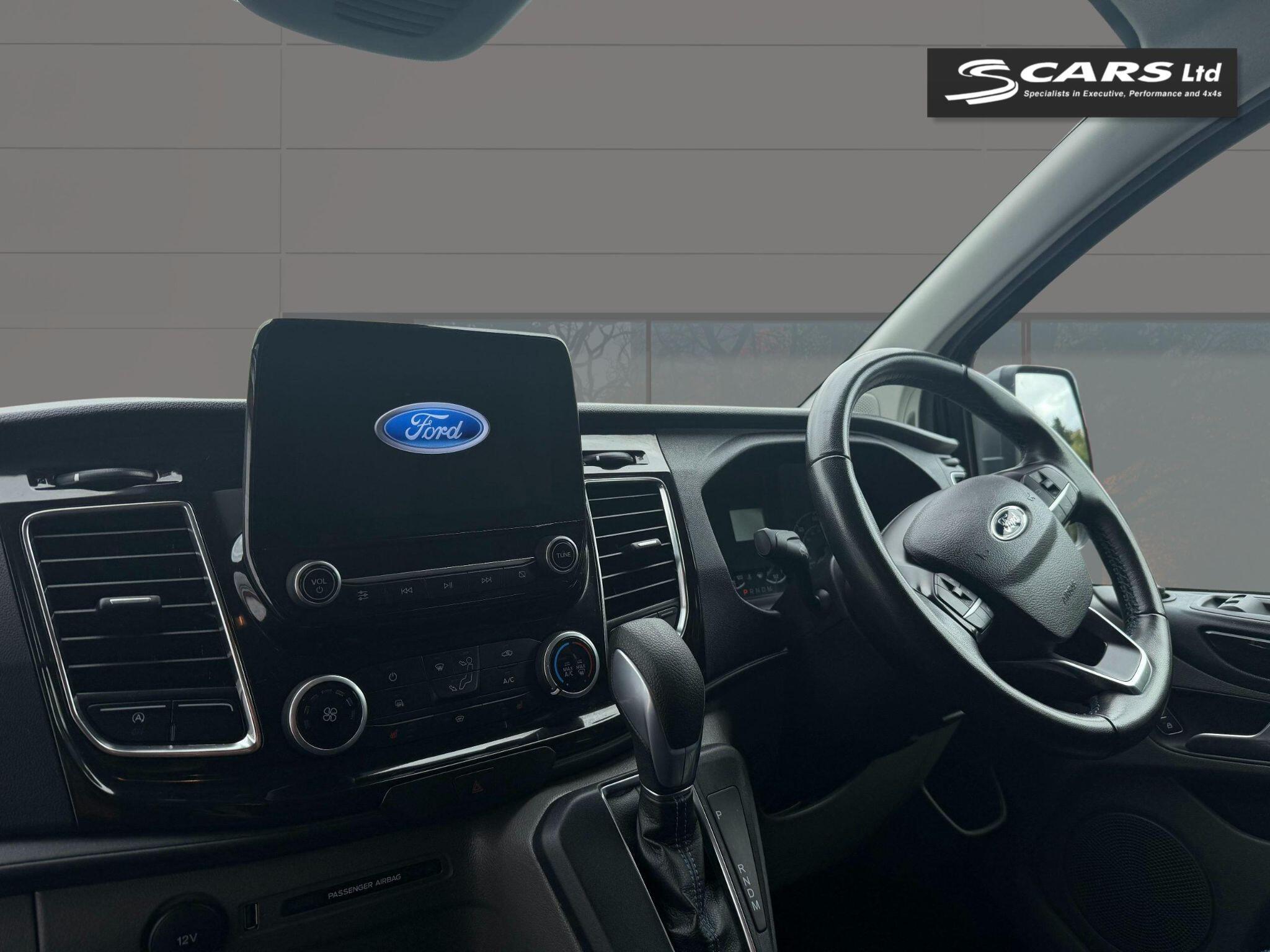 Ford Transit Custom view 10