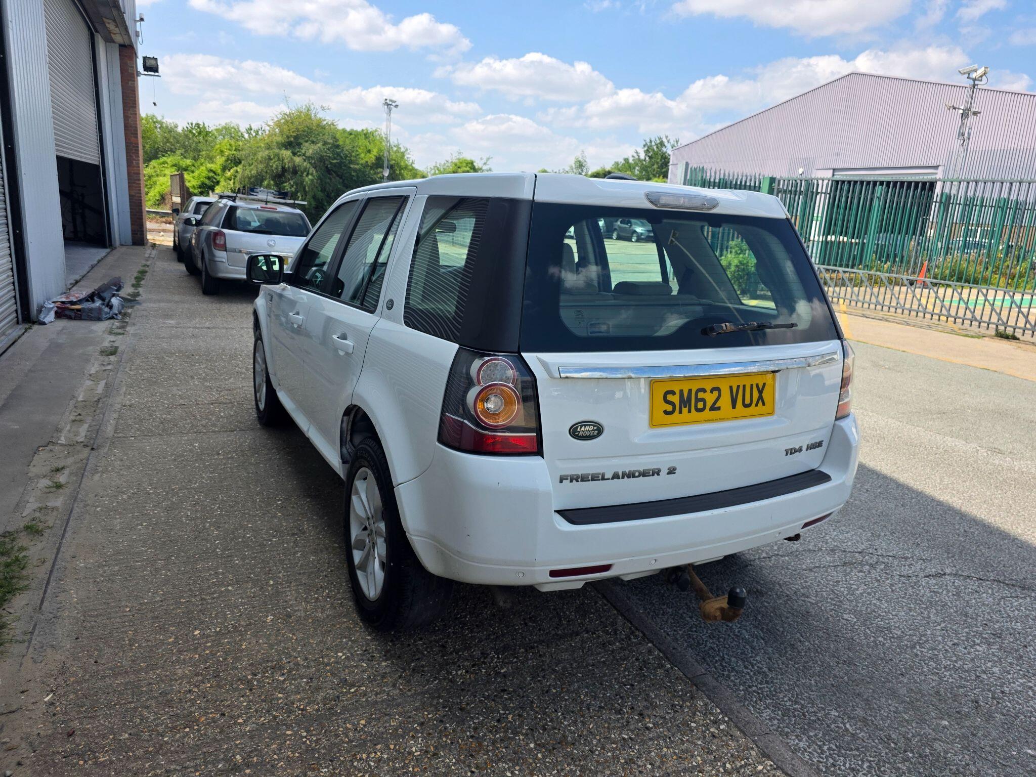 Land Rover Freelander view 8