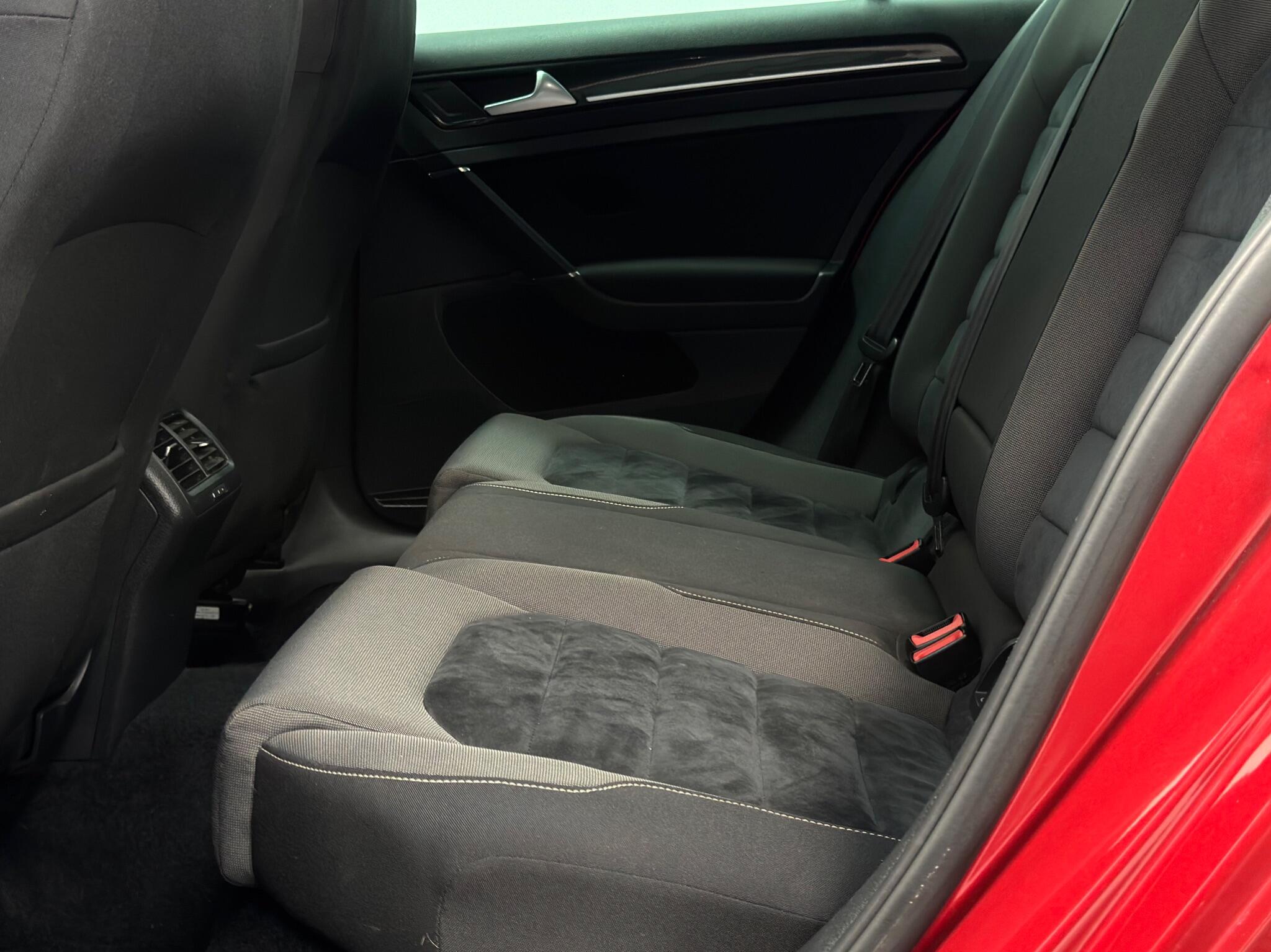 Volkswagen Golf view 56