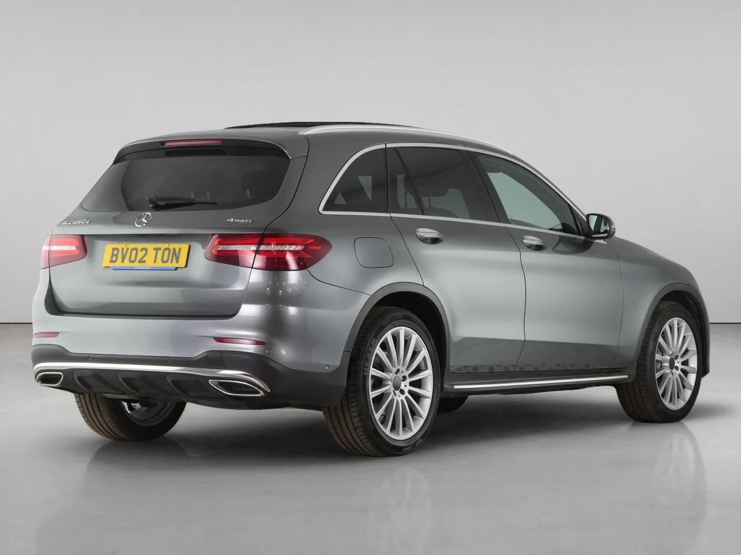 Mercedes-Benz GLC view 8