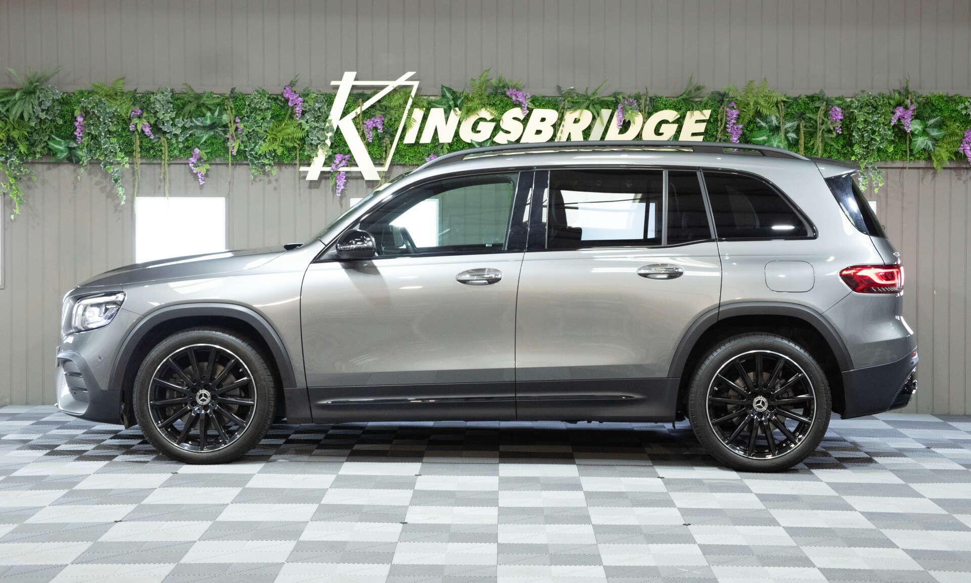 Mercedes-Benz GLB view 24