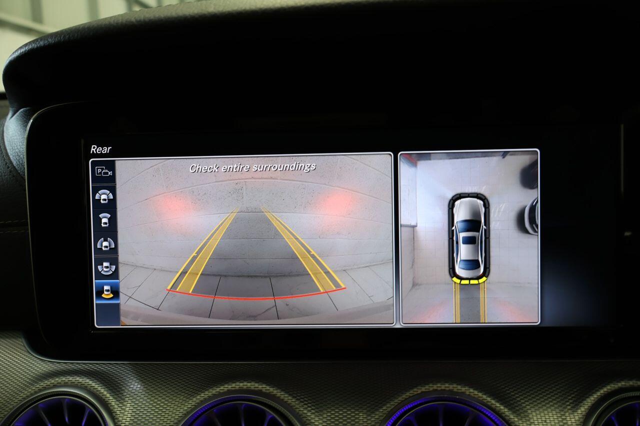 Mercedes-Benz E-Class view 13
