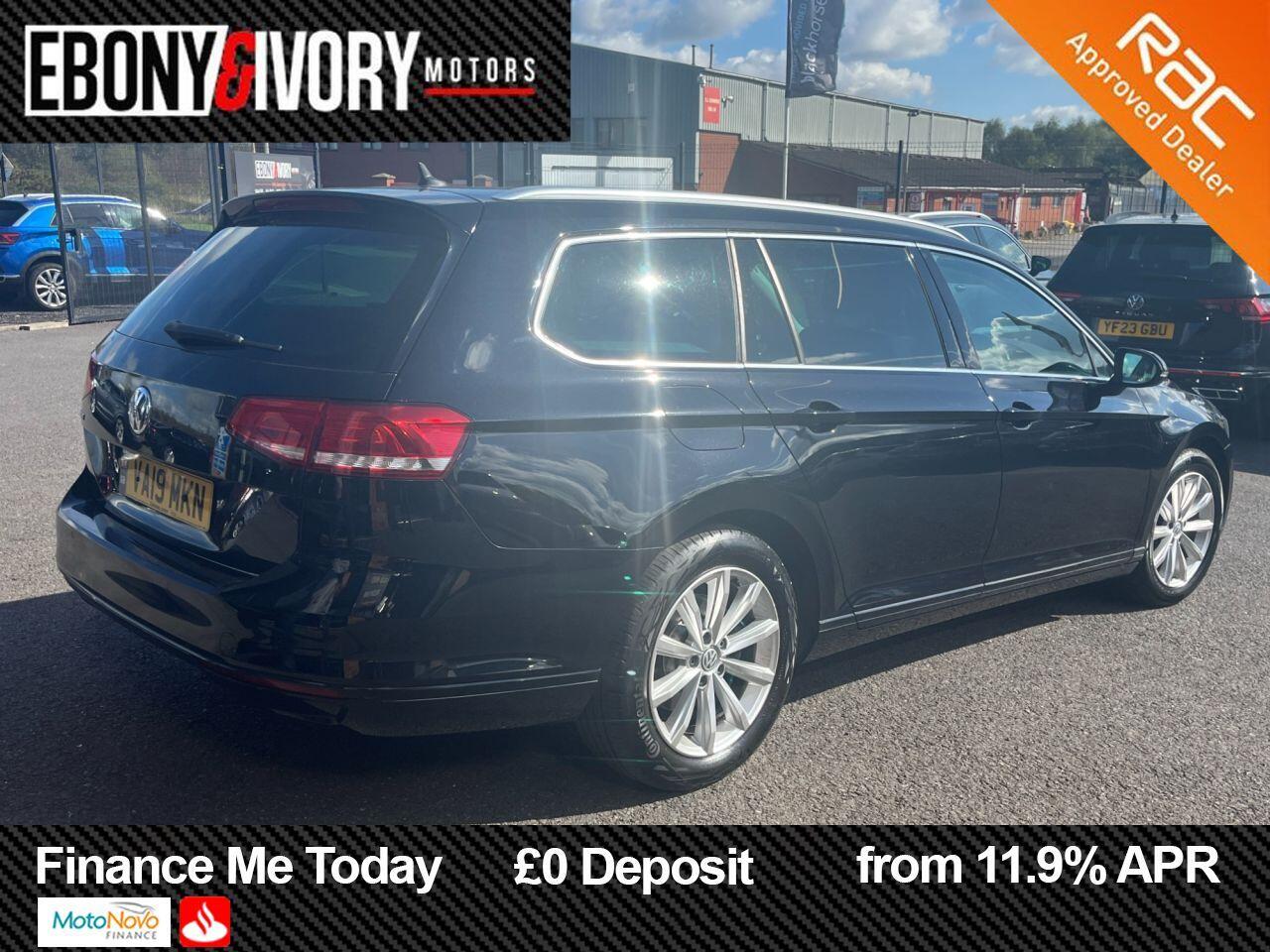 Volkswagen Passat view 5