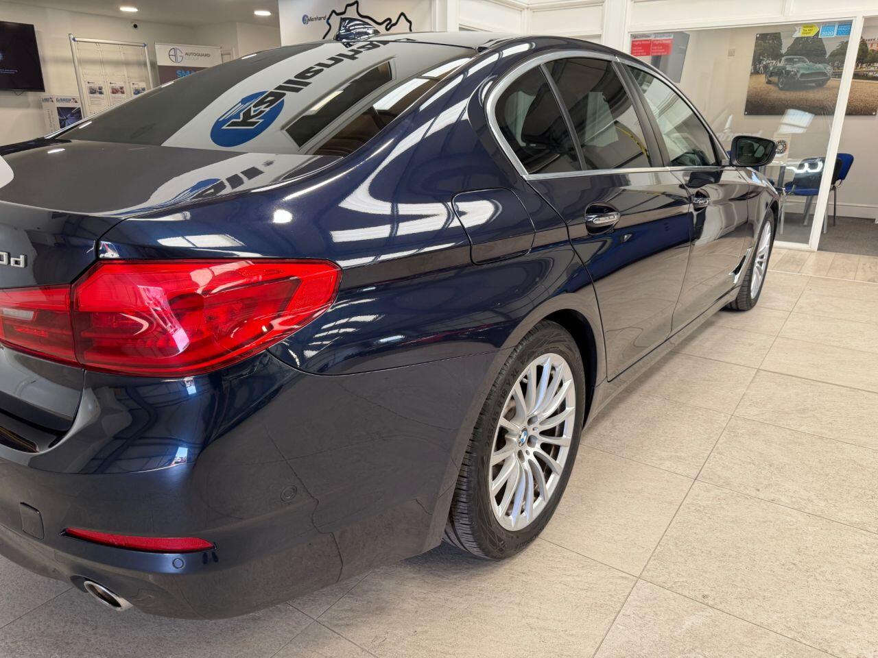 BMW 5 Series view 41