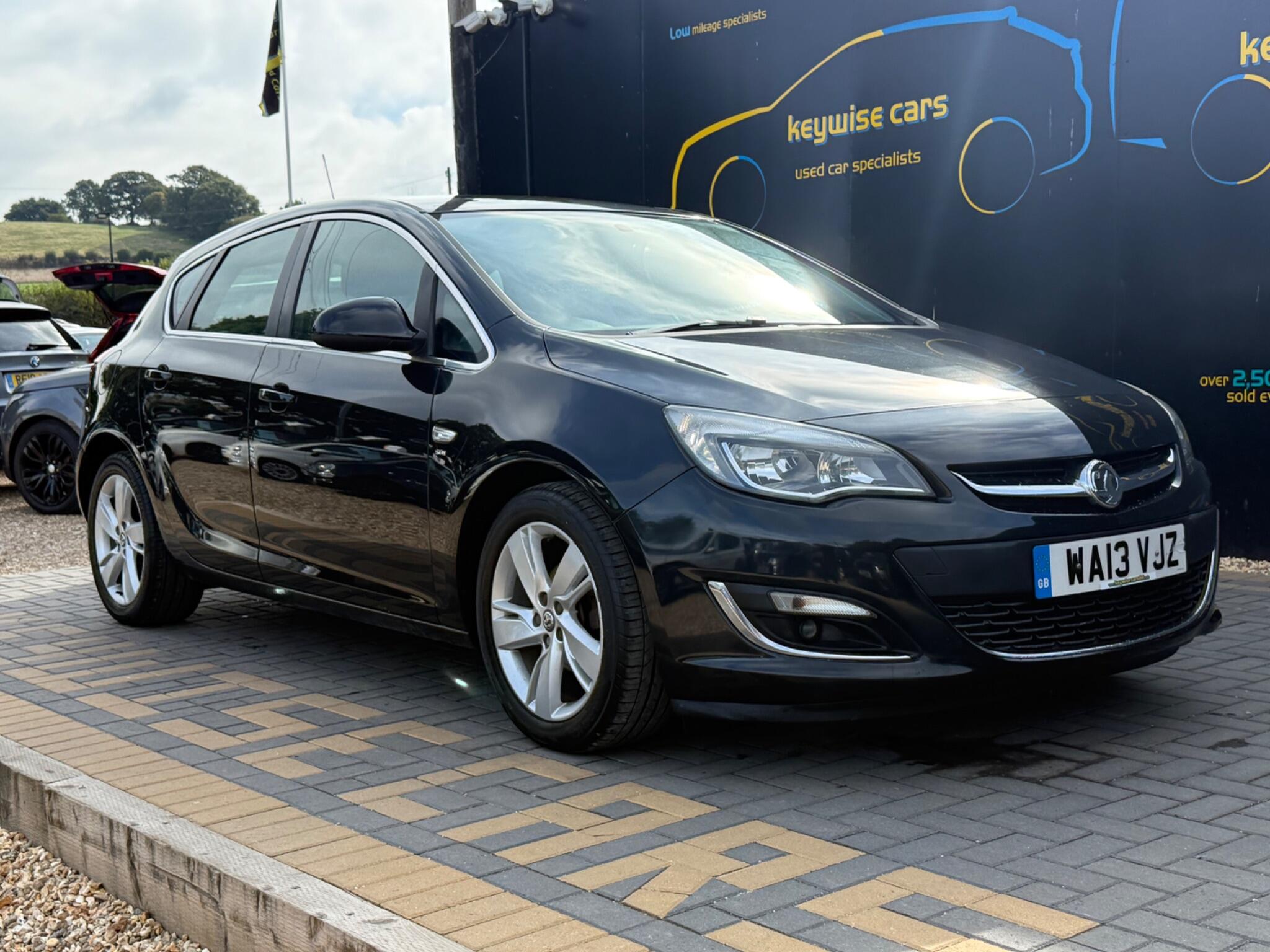 Vauxhall Astra view 9
