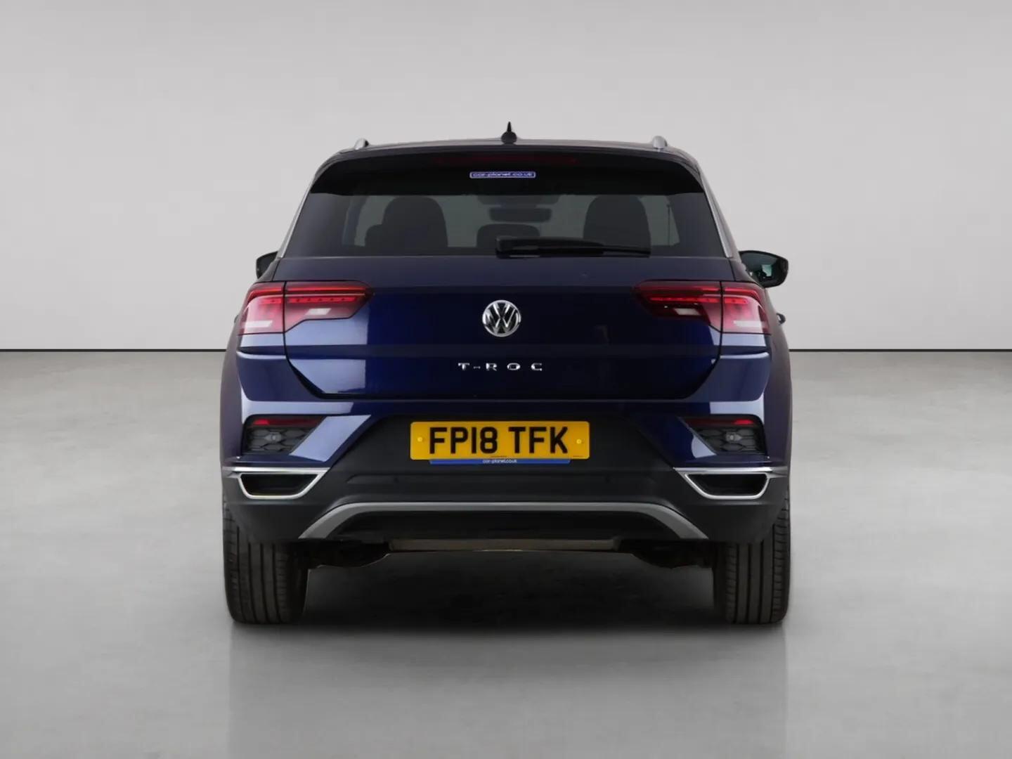 Volkswagen T-Roc view 6