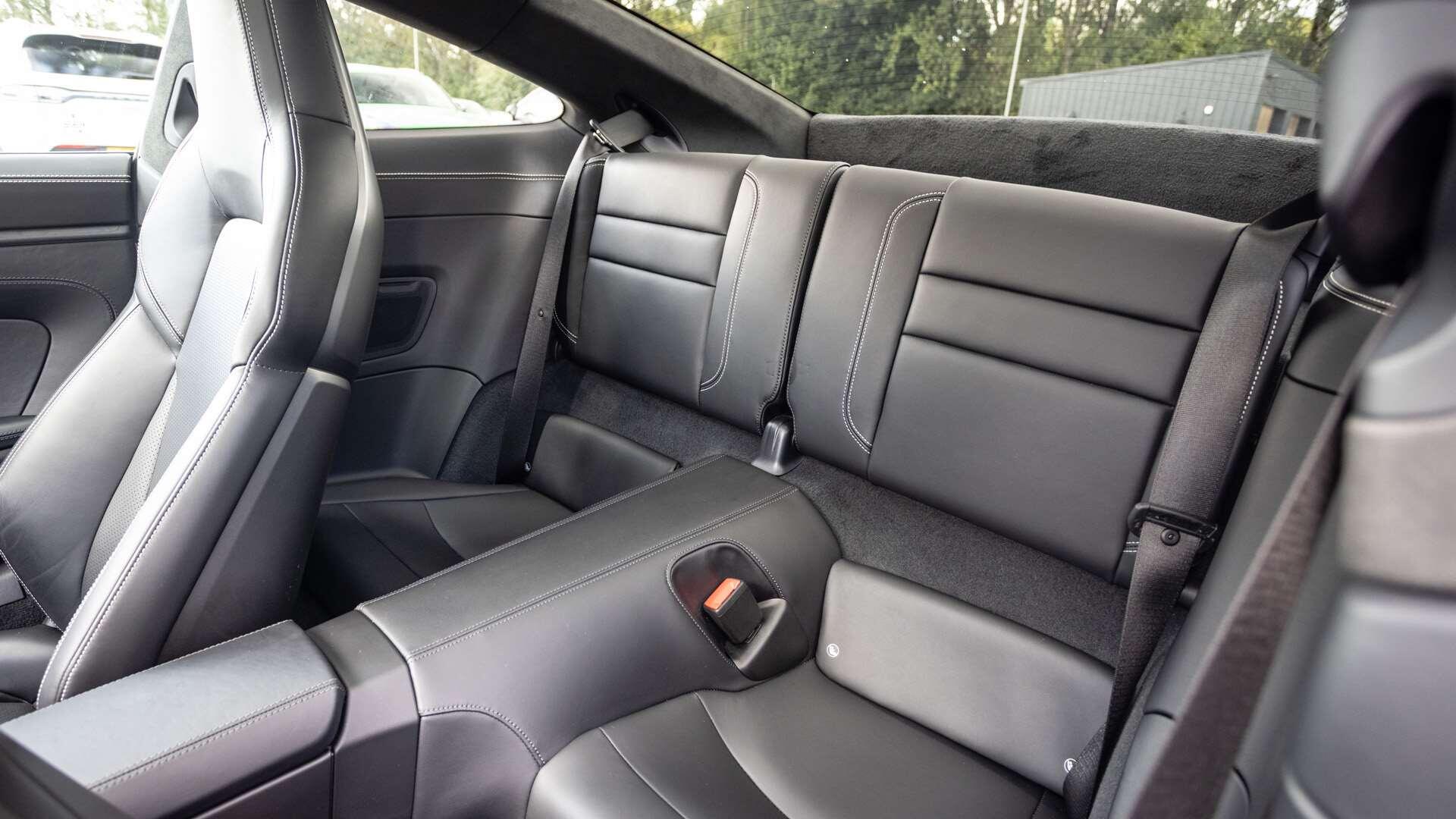 Porsche 911 view 15