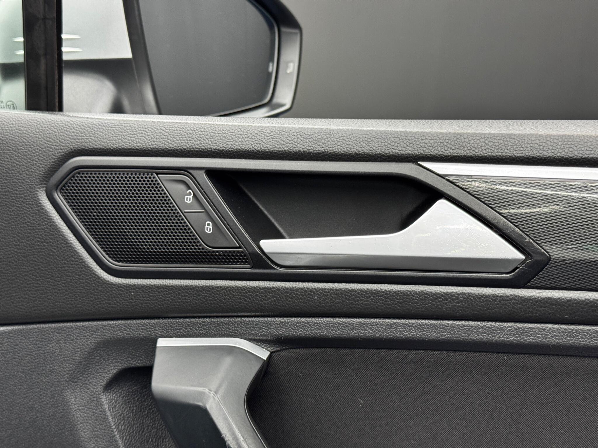 Volkswagen Tiguan view 43