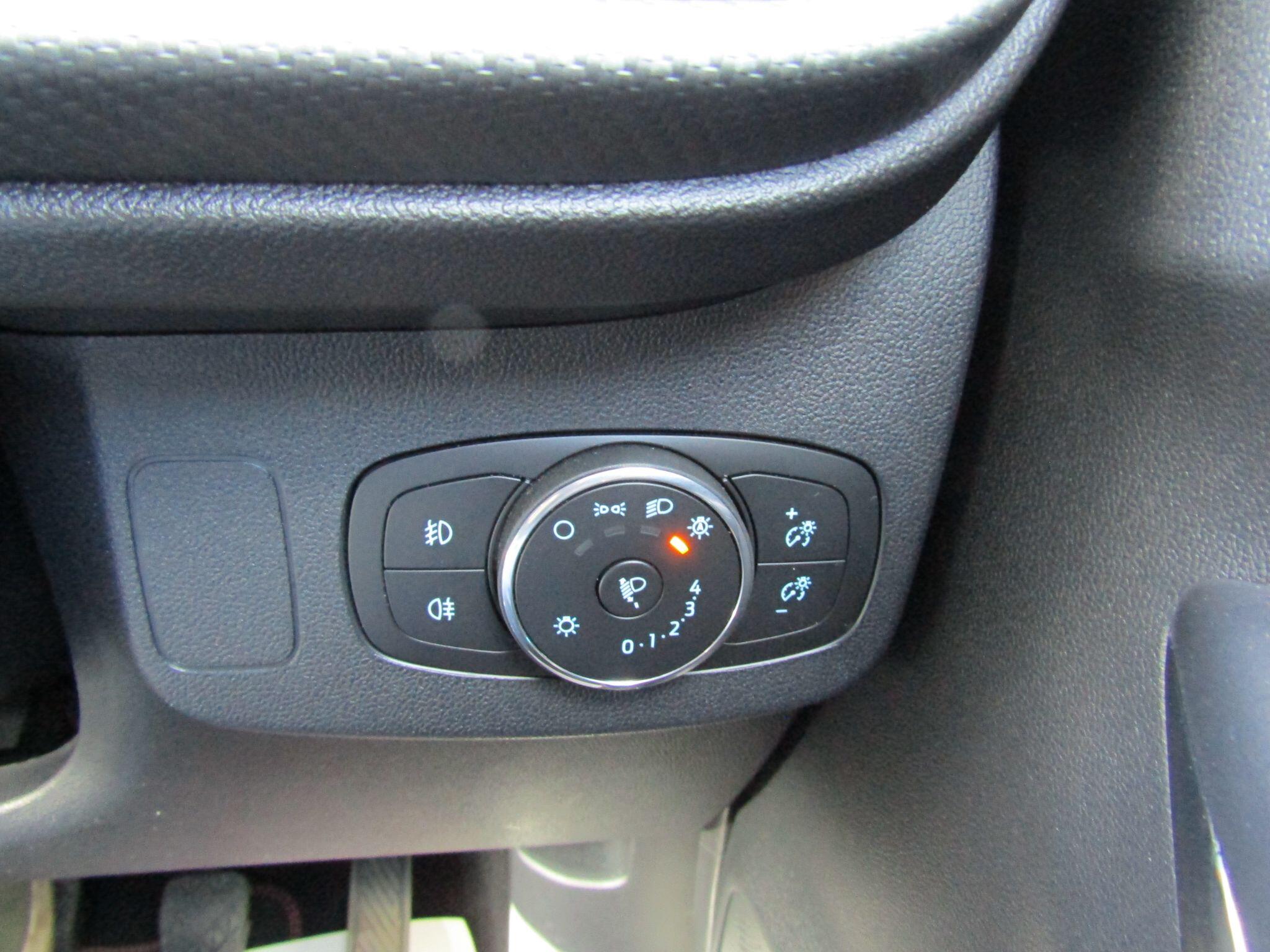 Ford Puma view 18