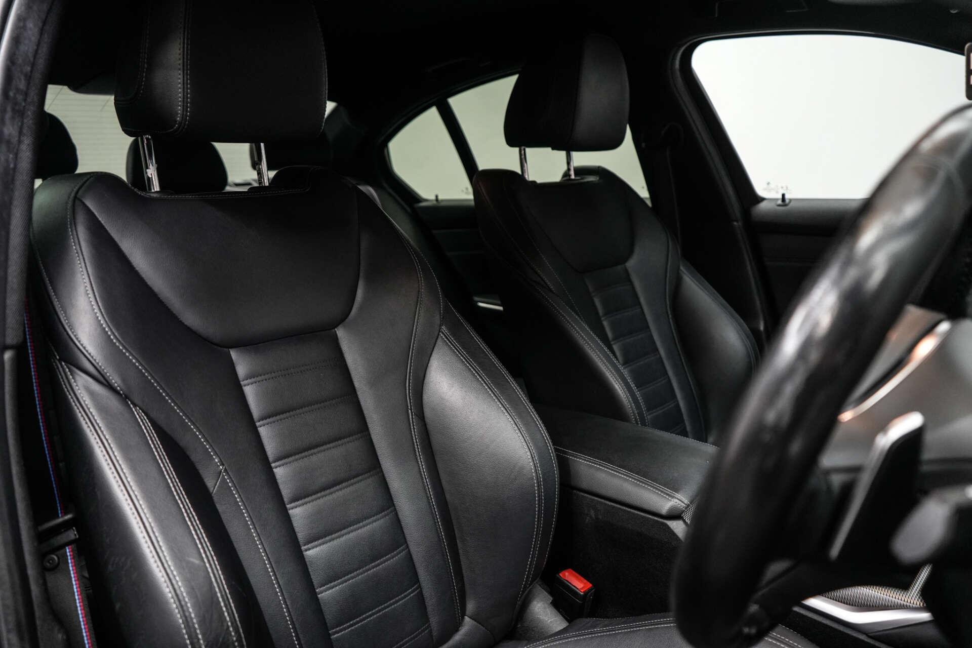 BMW 3 Series view 17