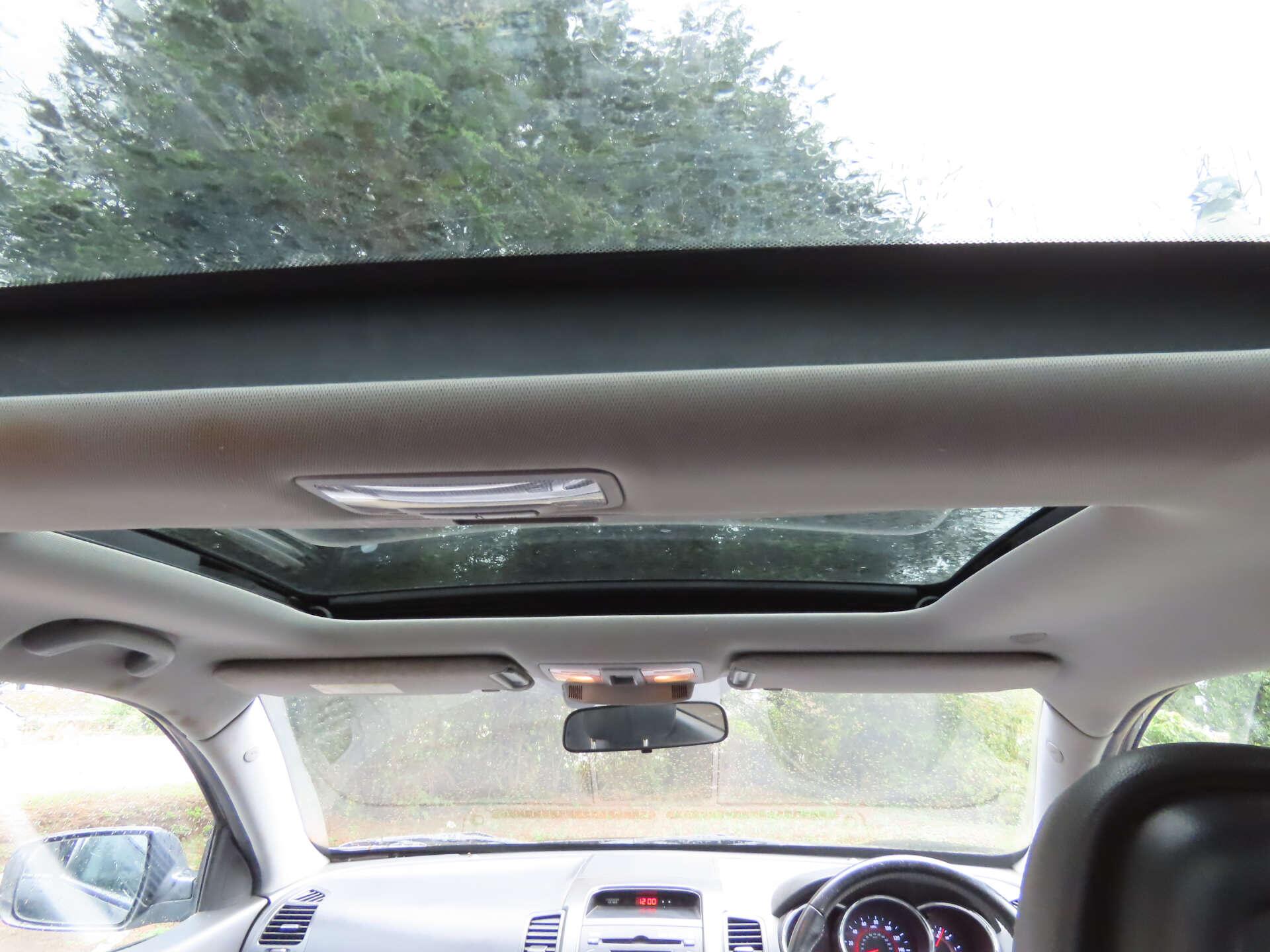 Kia Sorento view 12