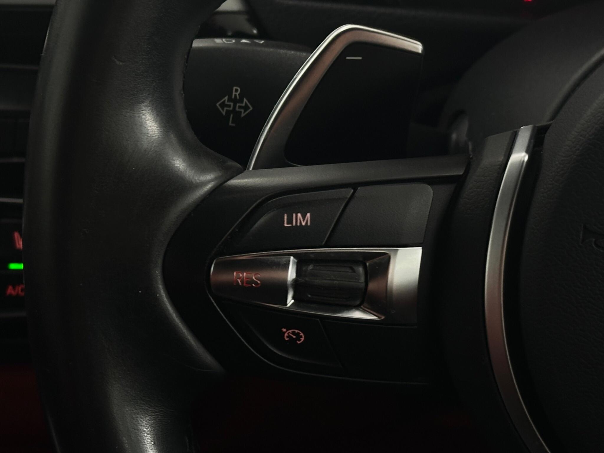 BMW 4 Series view 24
