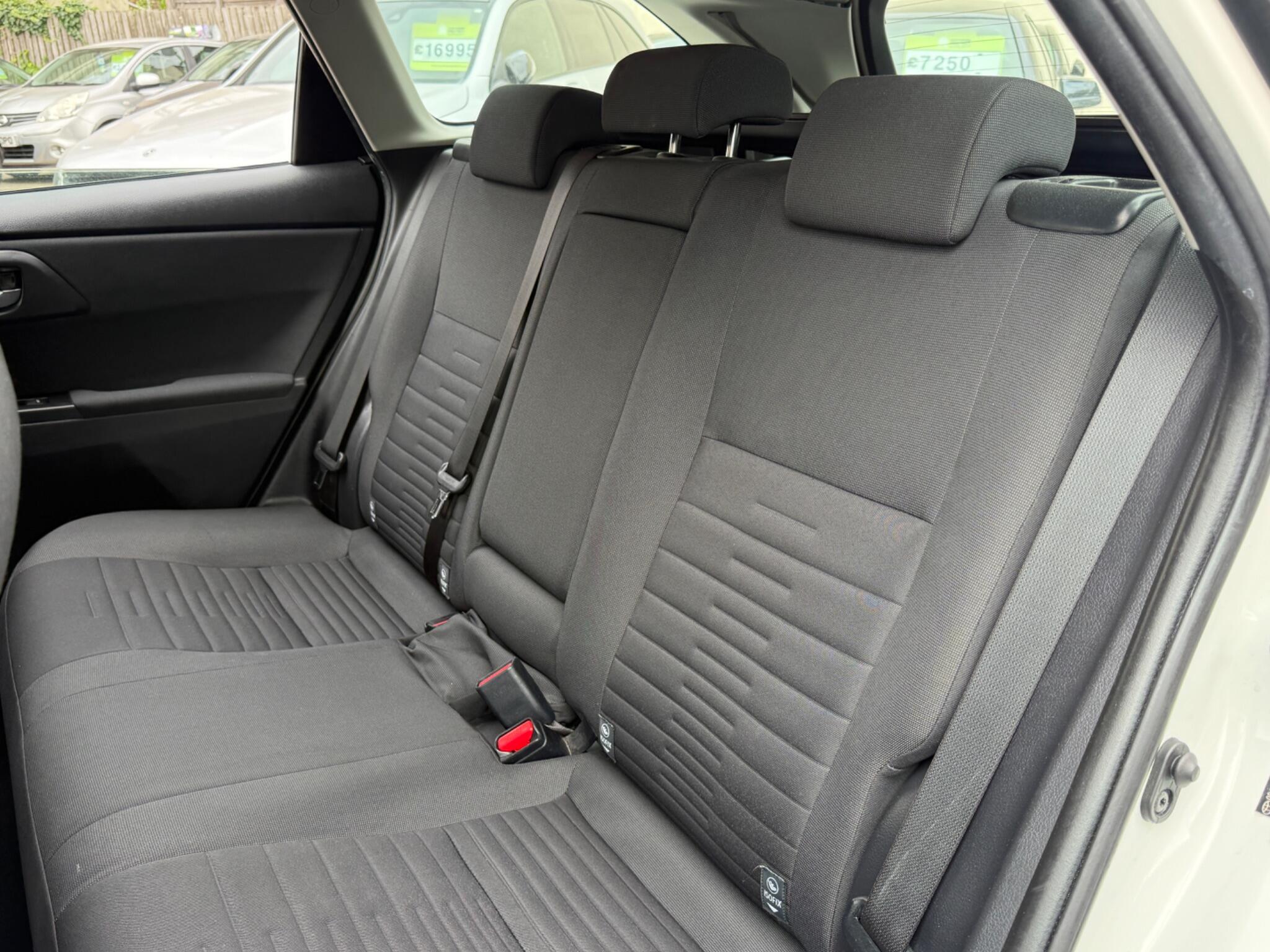 Toyota Auris - Image 49