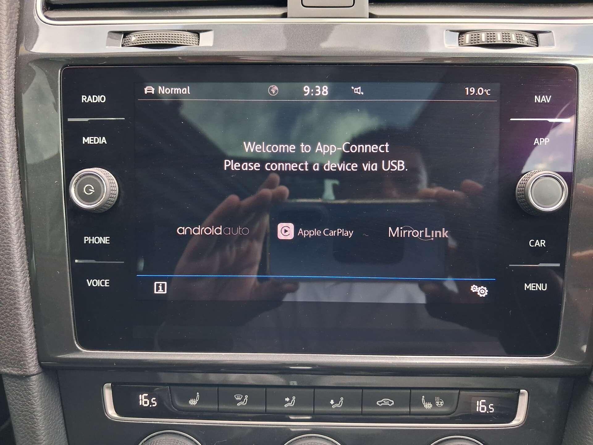 Volkswagen Golf view 45