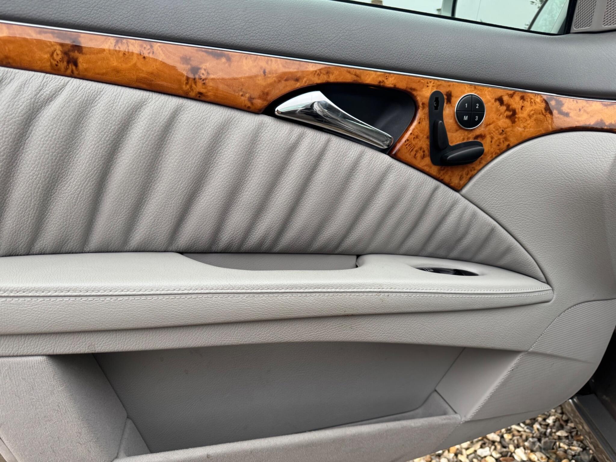 2005 Mercedes-Benz E Class 3.5 E350 Elegance 7G-Tronic 4dr • 69,000 miles image 29