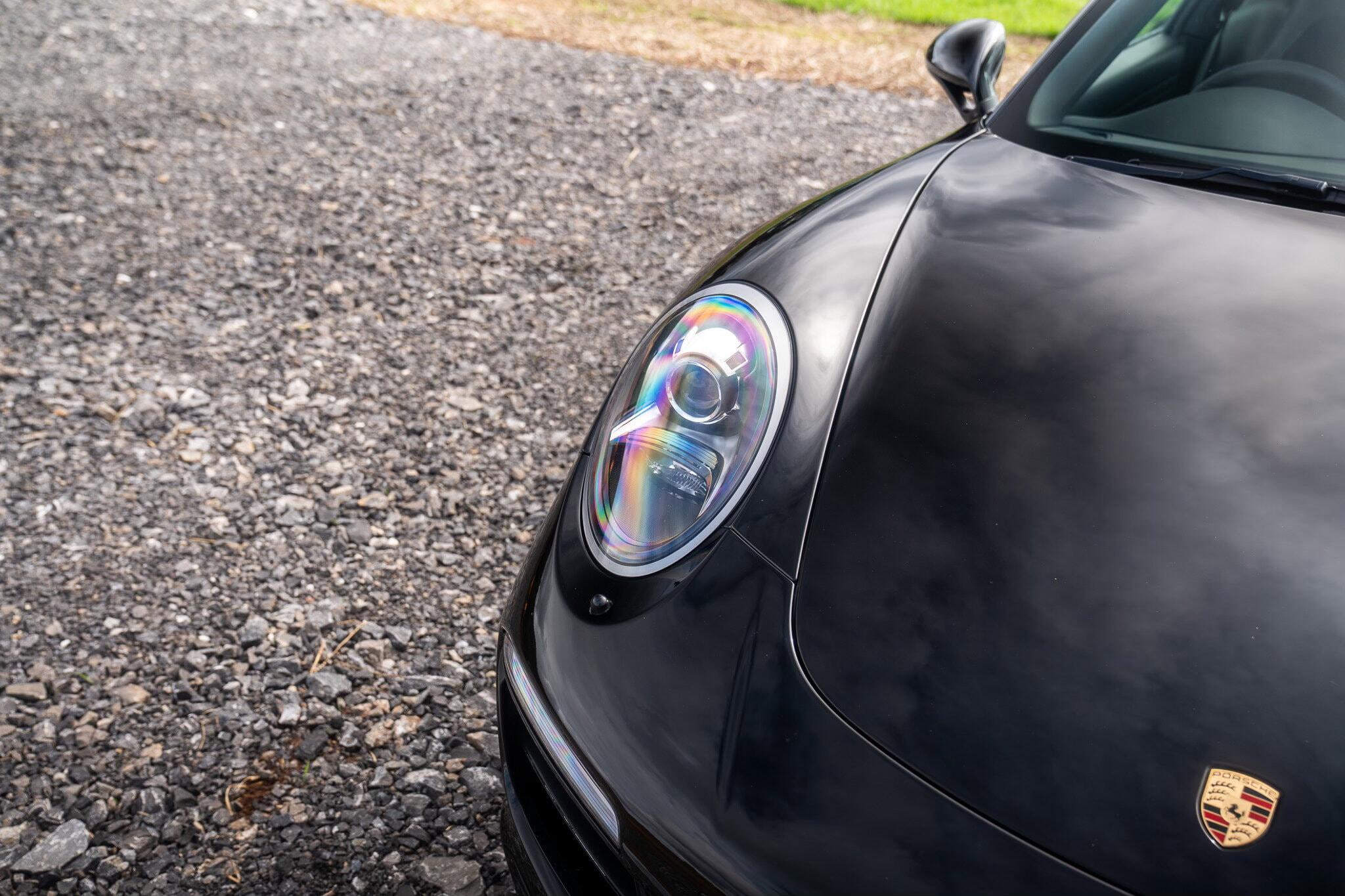Porsche 911 view 9