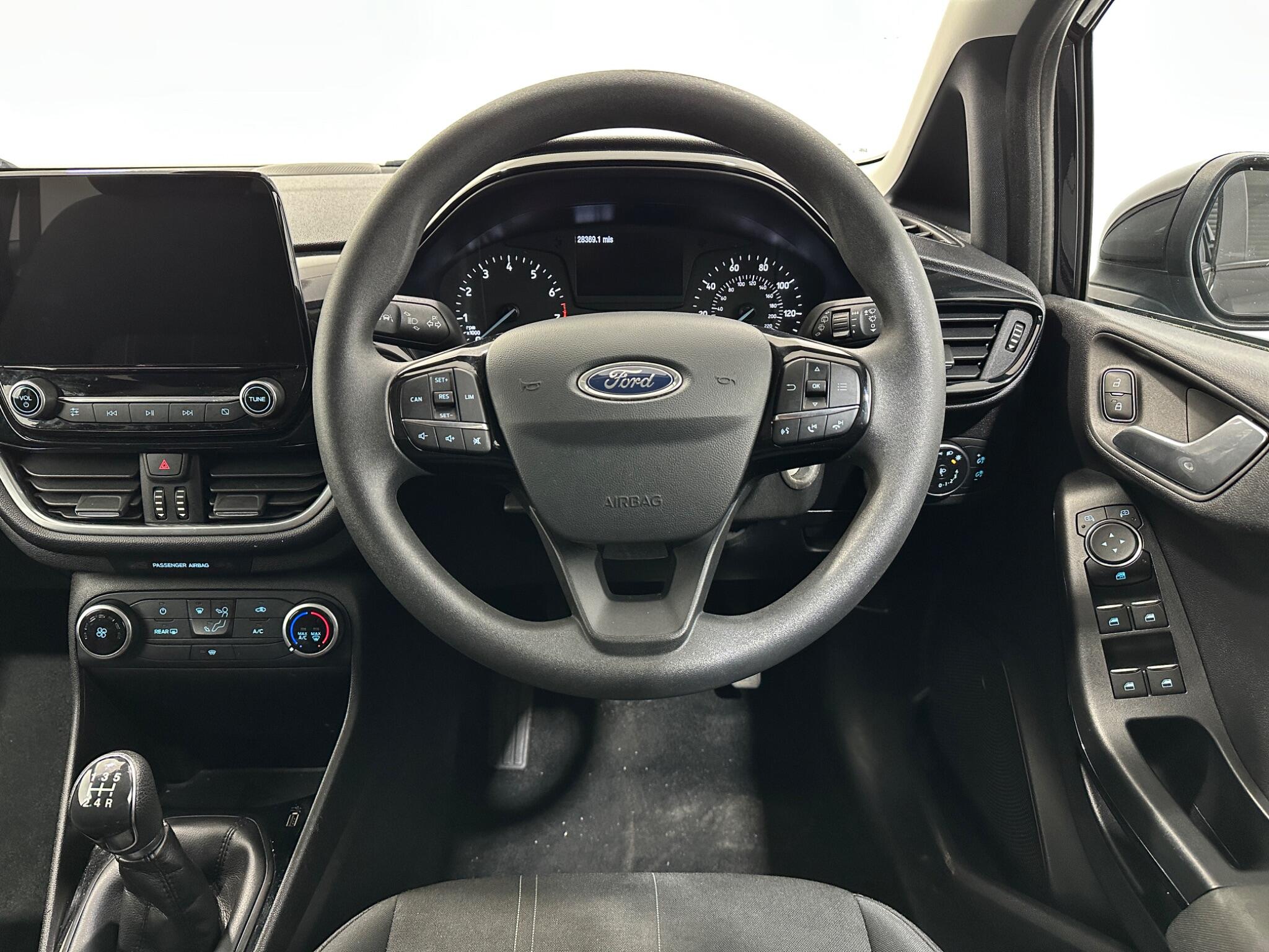 Ford Fiesta view 13