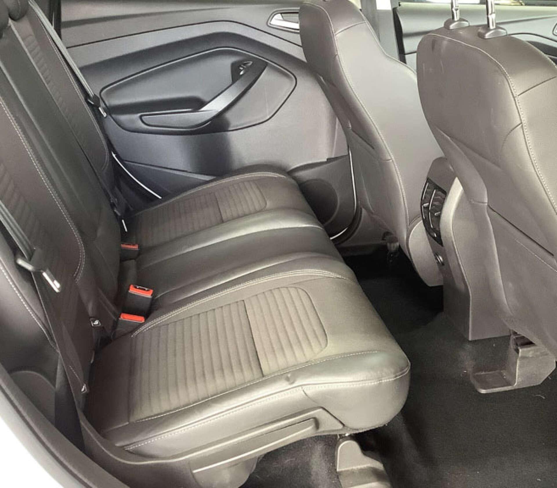 Ford Kuga view 5
