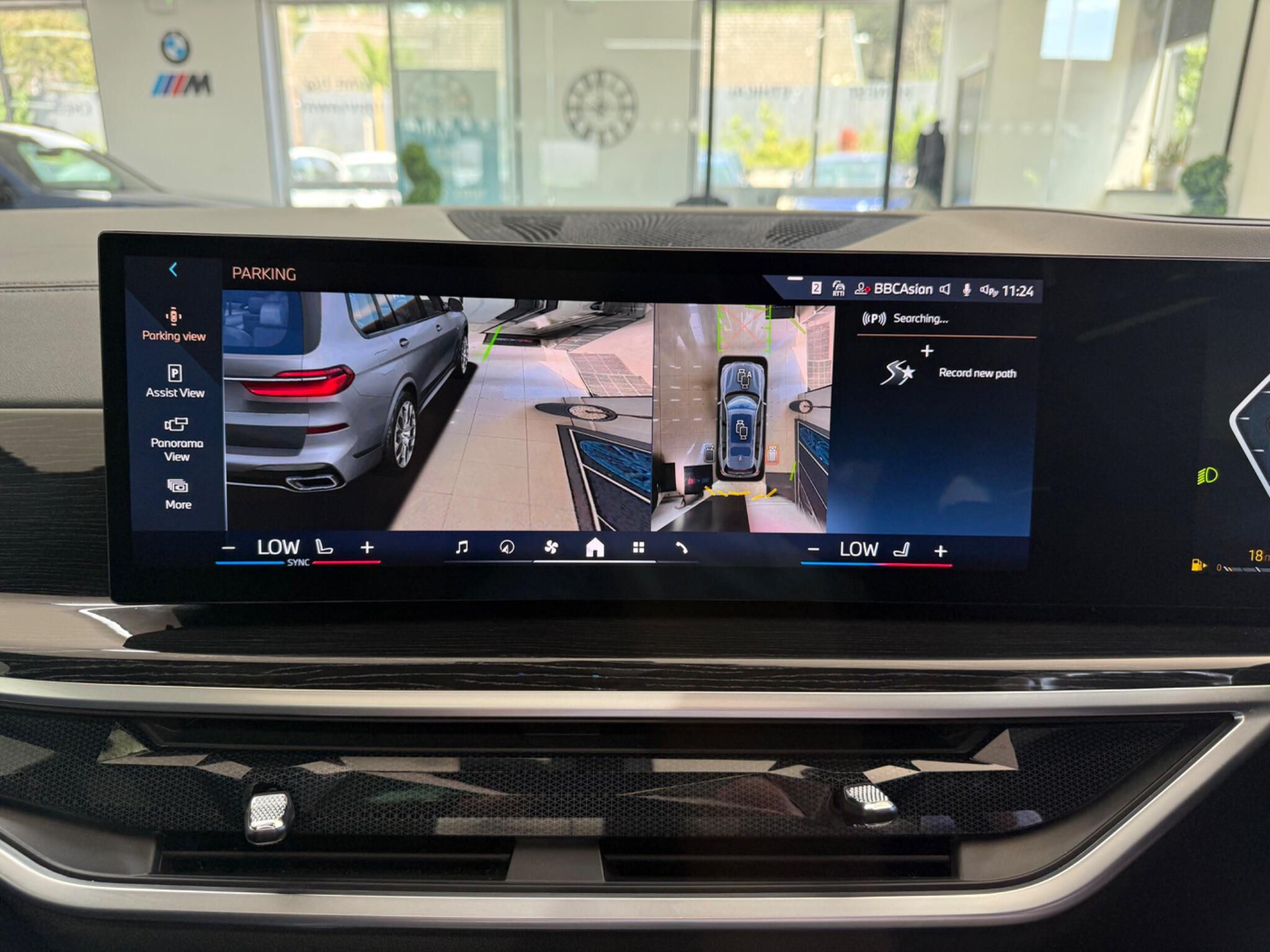 BMW X7 view 76