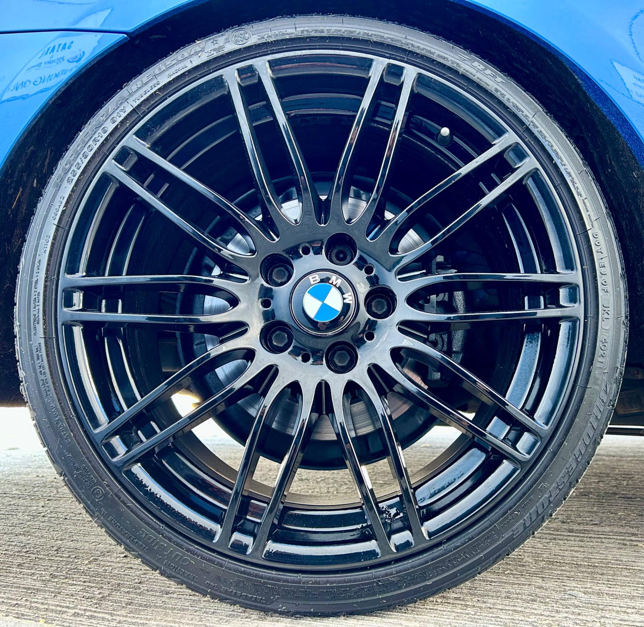 BMW 3 Series view 23