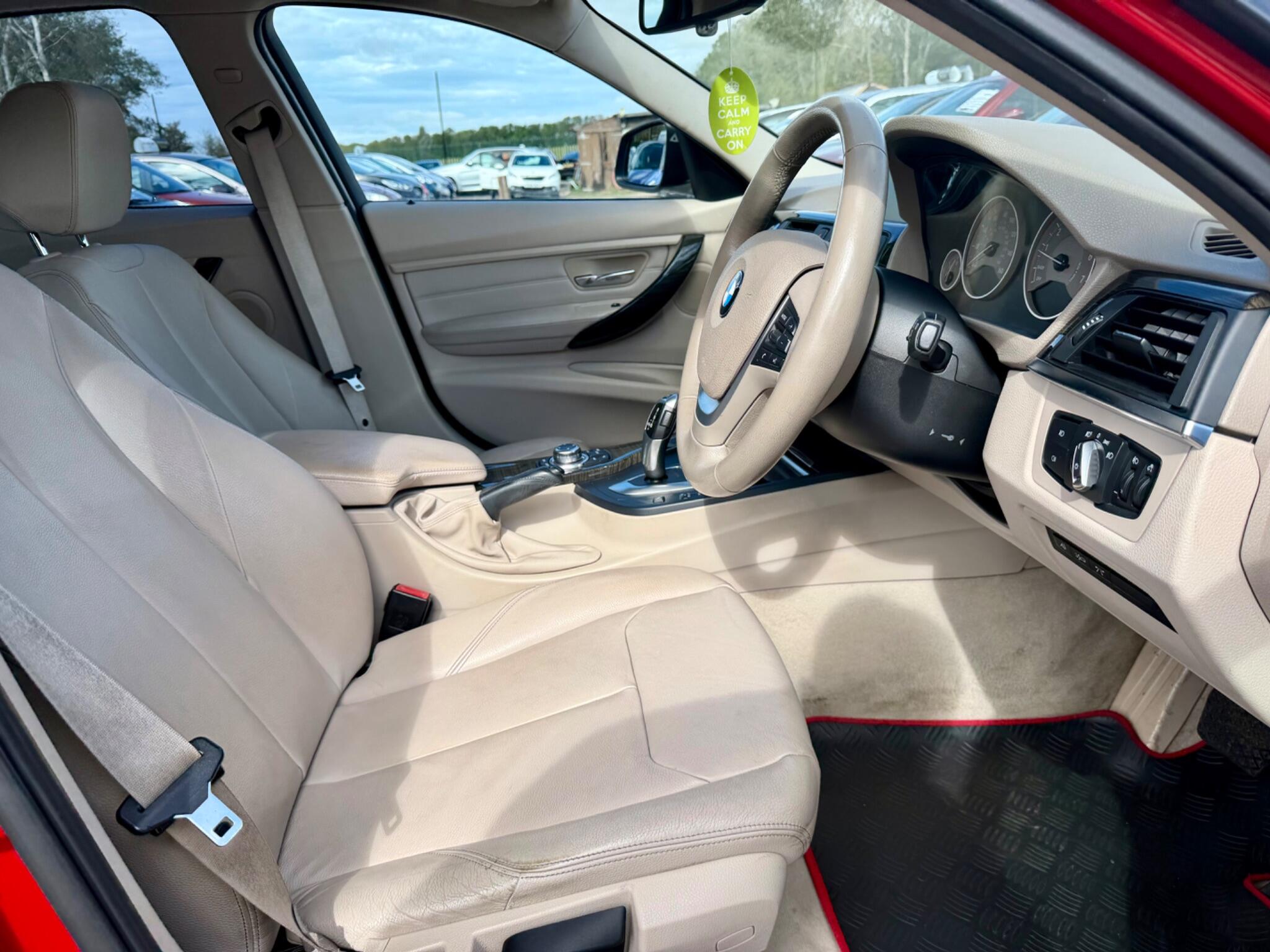 BMW 3 Series view 29