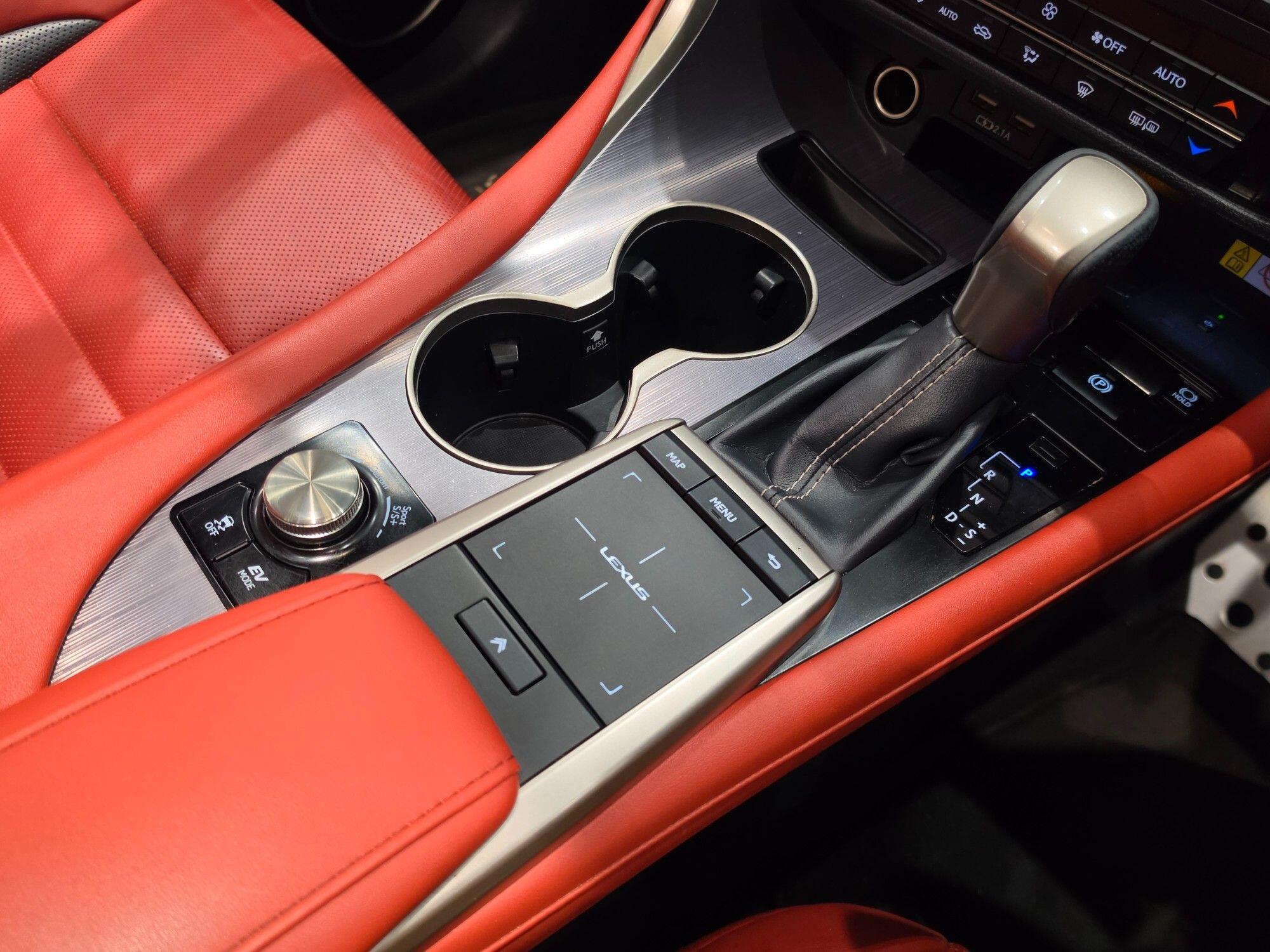 Lexus RX view 32