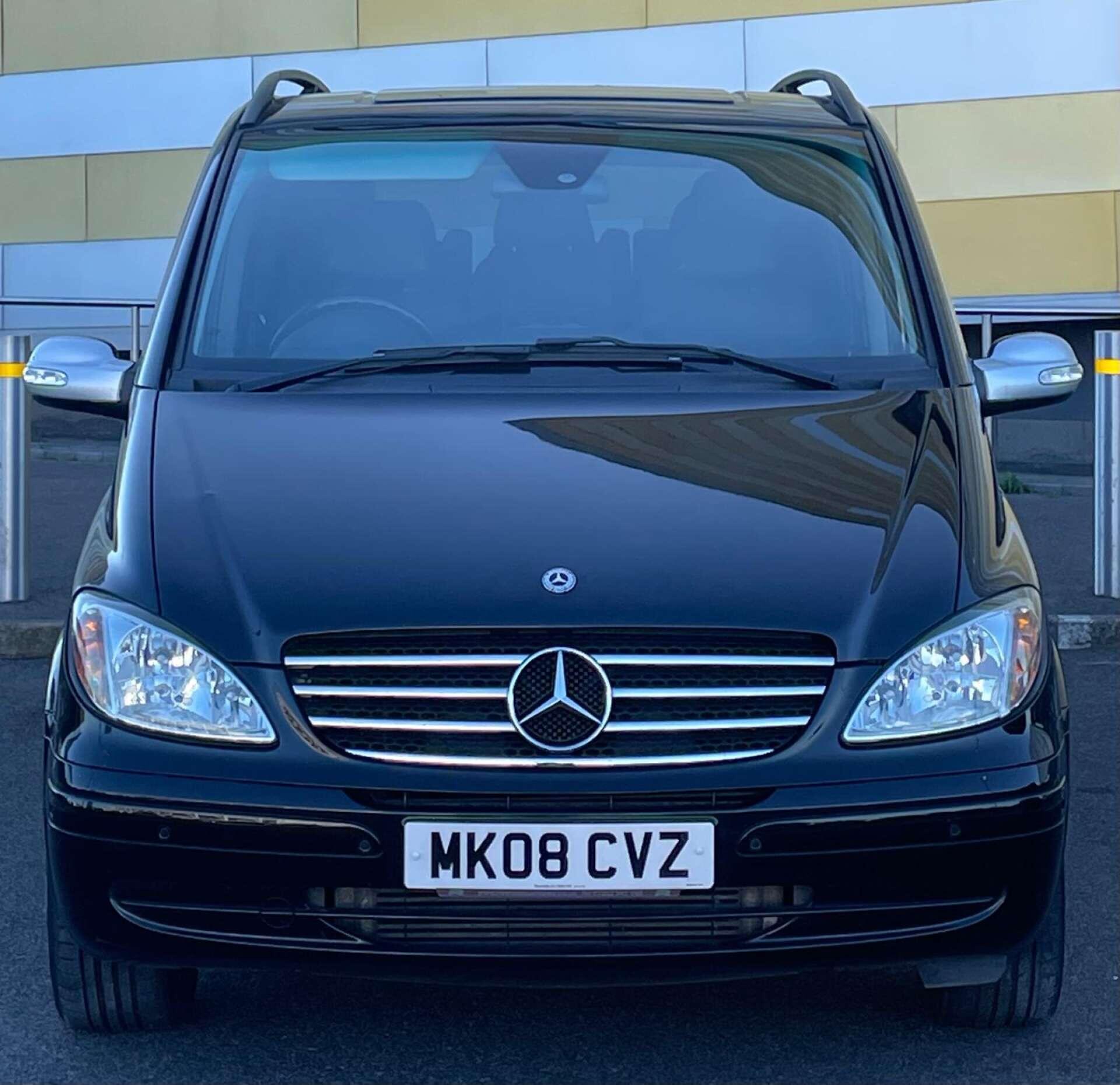Mercedes-Benz Viano view 18