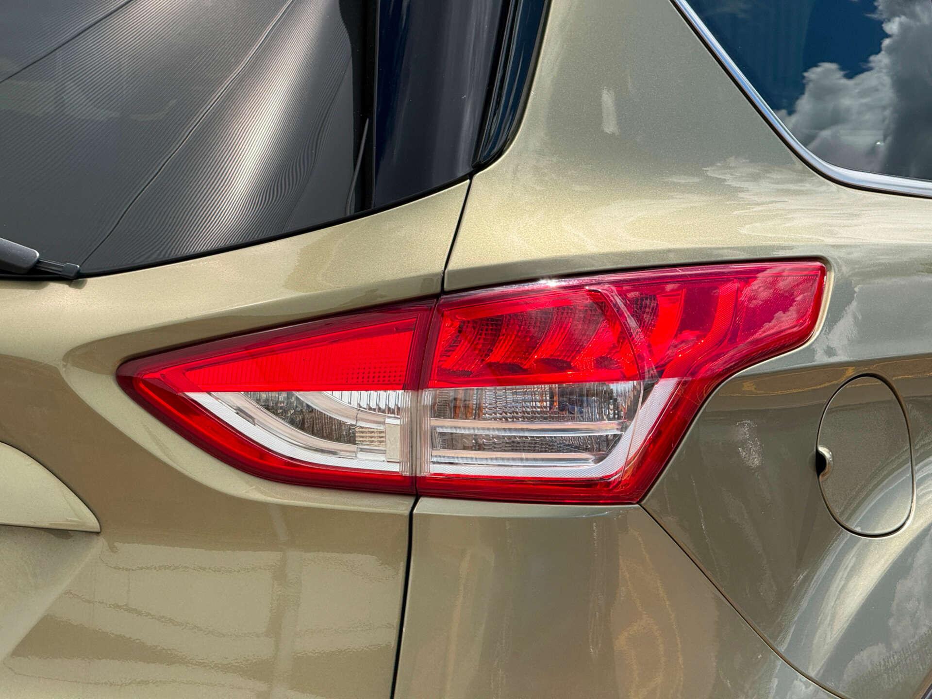 Ford Kuga view 12