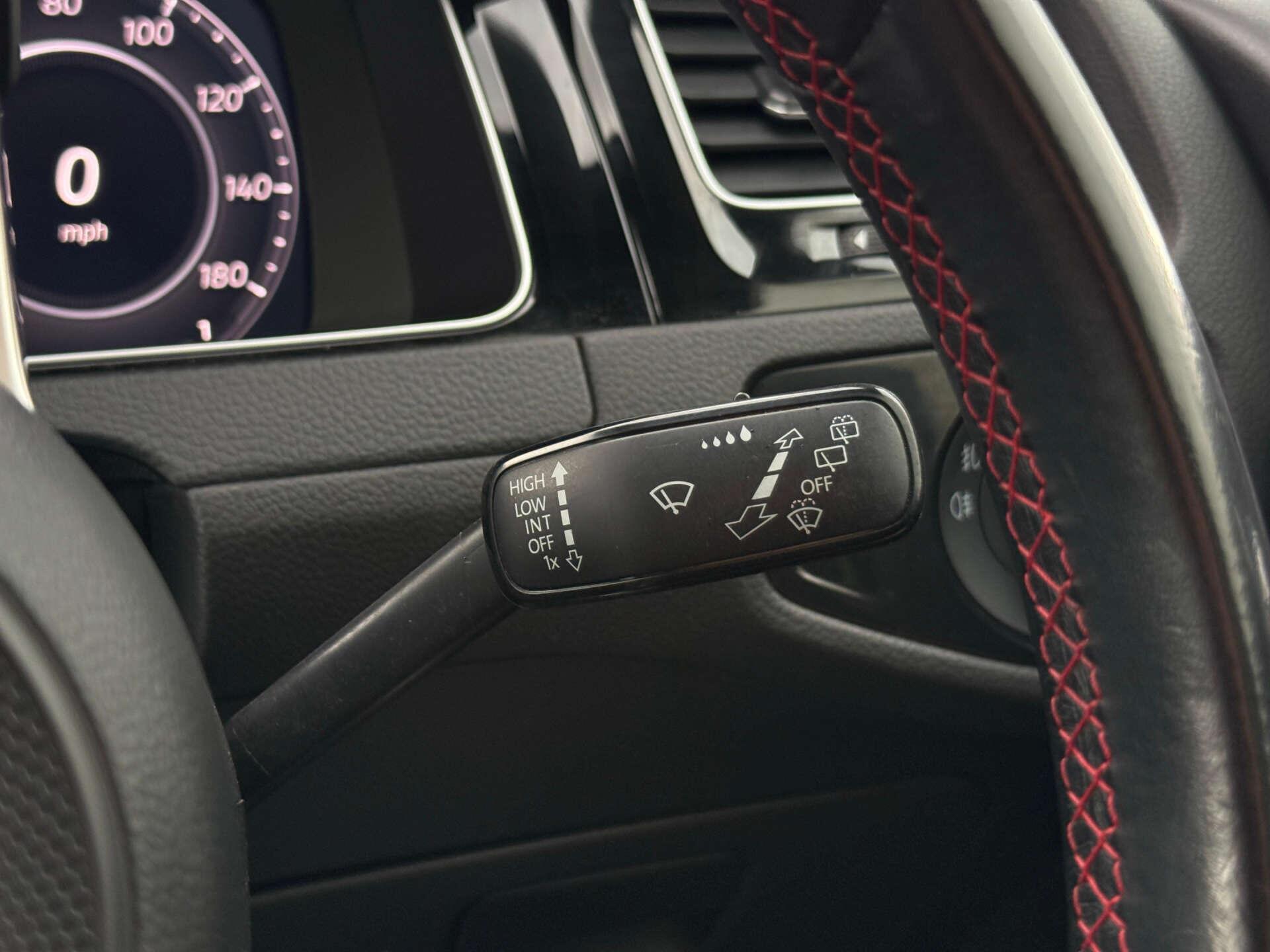 Volkswagen Golf view 54