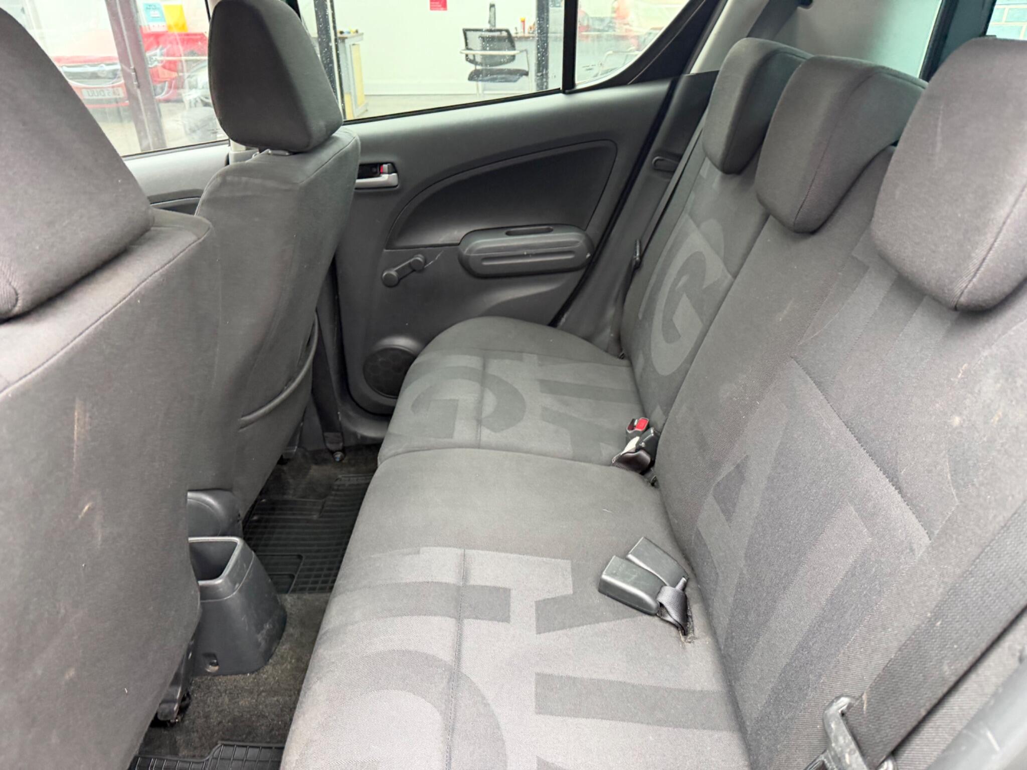Vauxhall Agila view 30