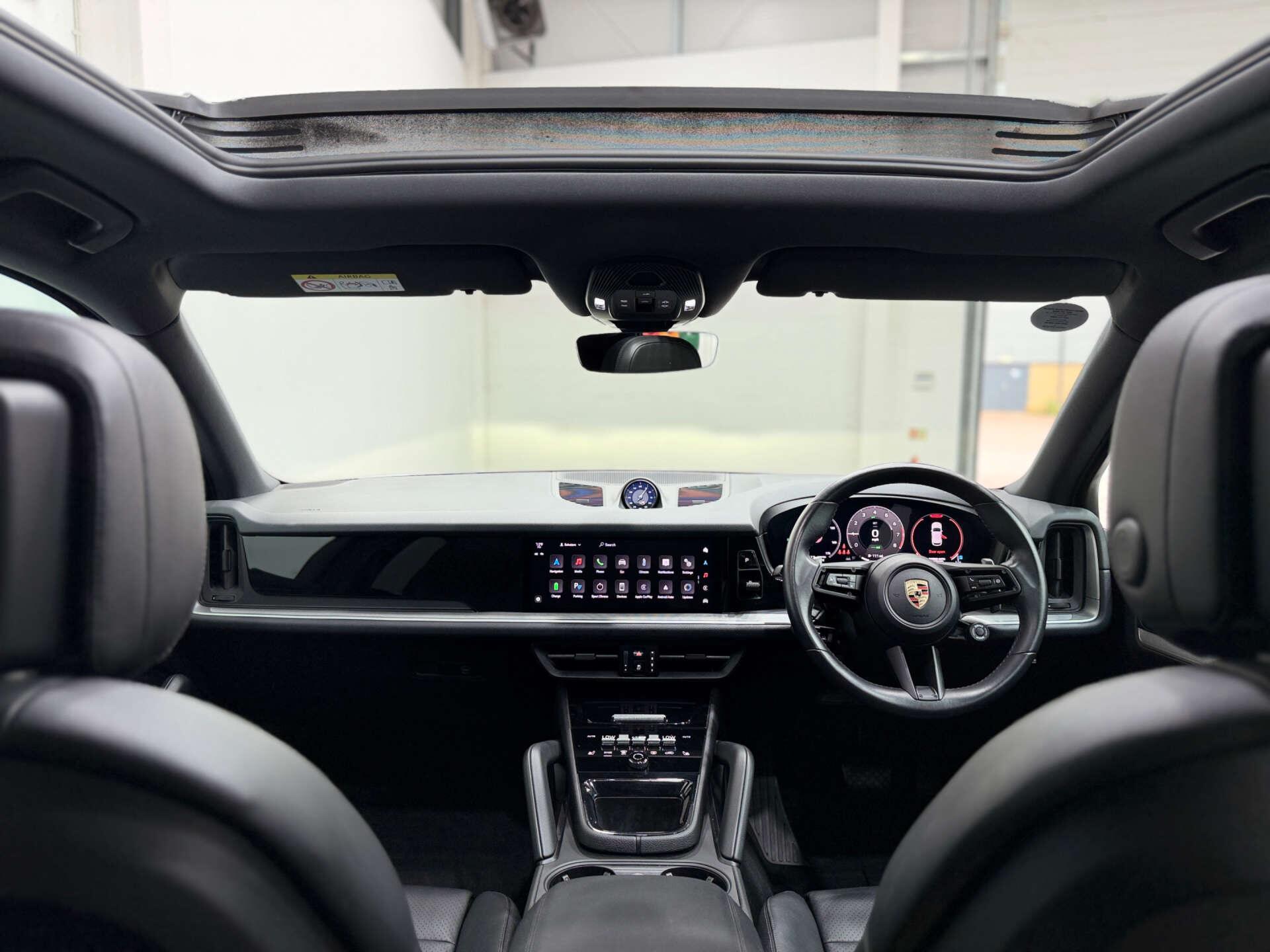 Porsche Cayenne view 17