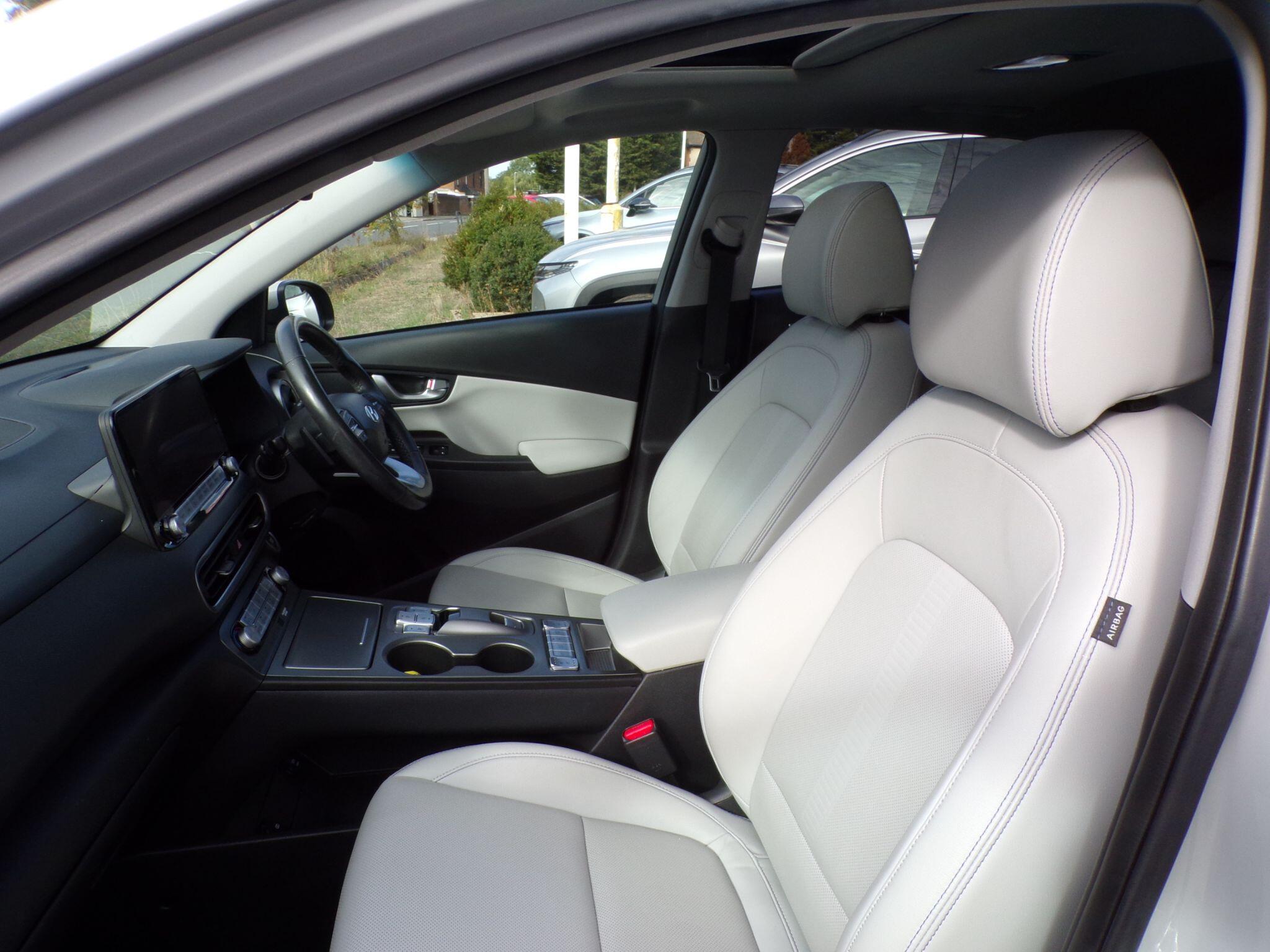 Hyundai Kona view 16