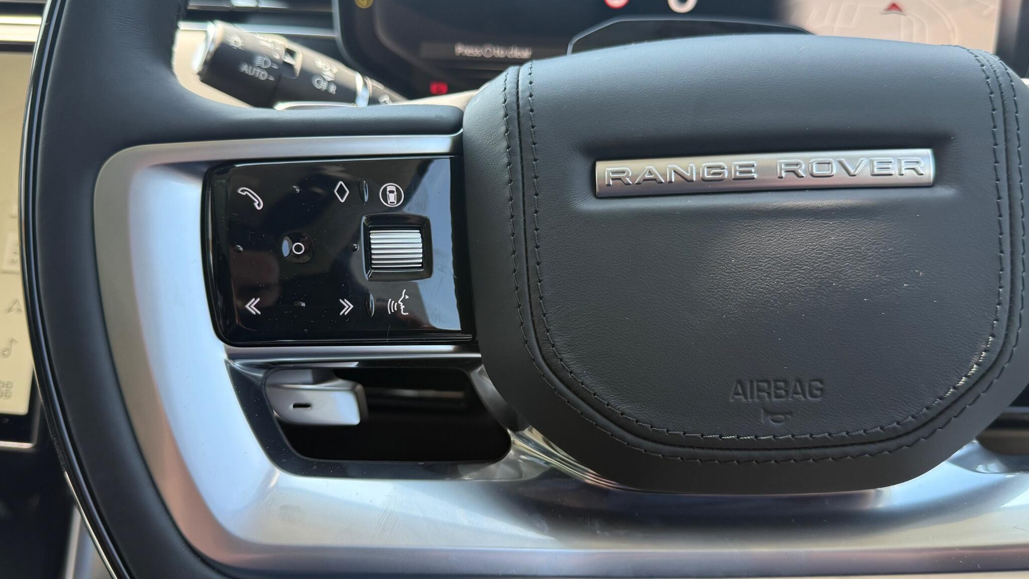Land Rover Range Rover view 23