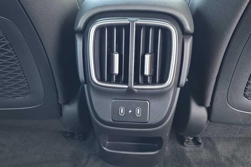 Hyundai Ioniq 6 view 29